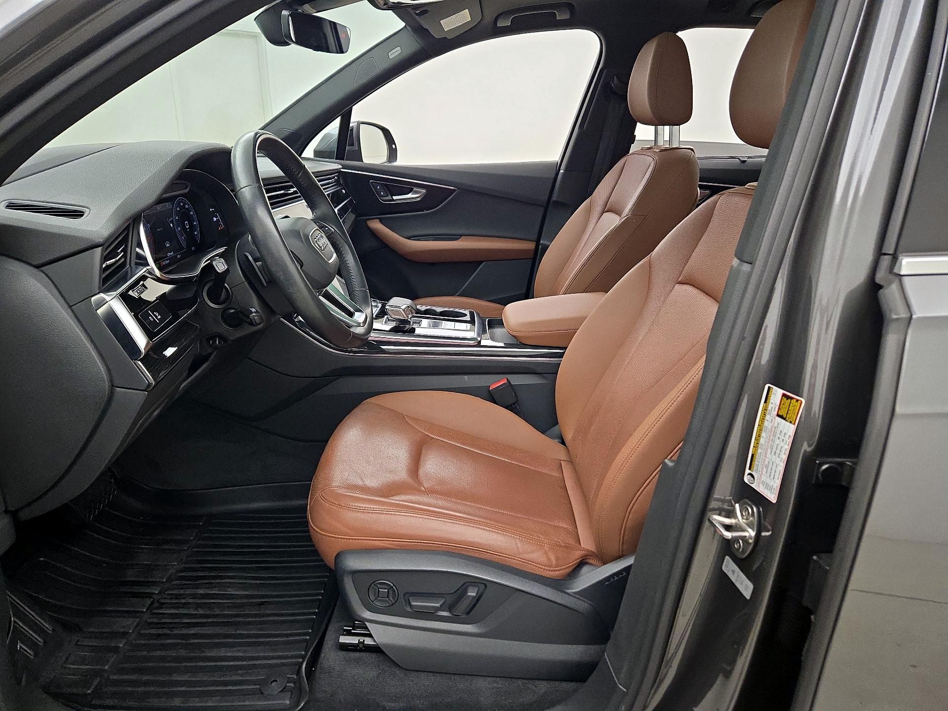 Thumbnail: 2020 Audi Q7 - 11