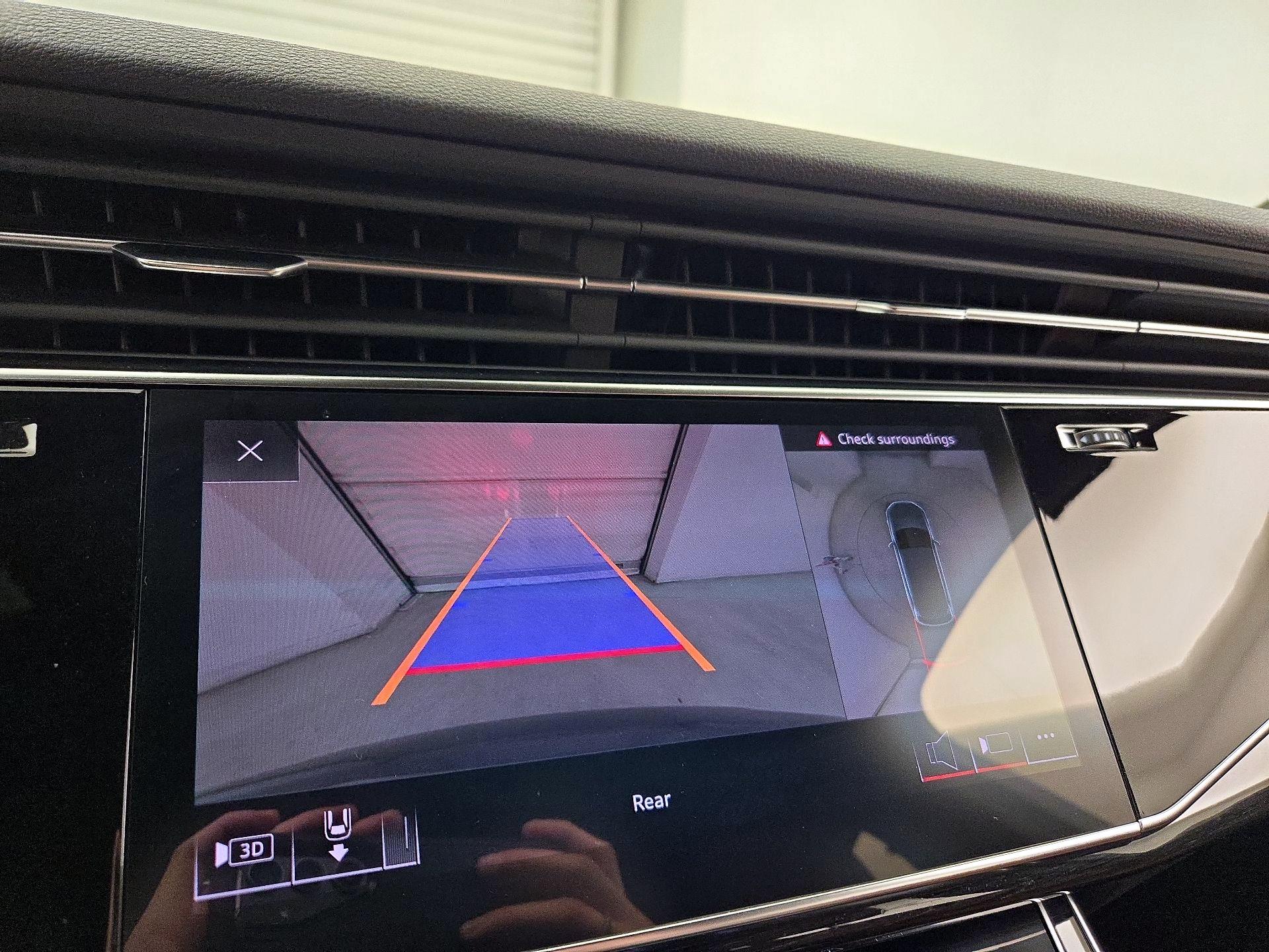 Thumbnail: 2020 Audi Q7 - 13