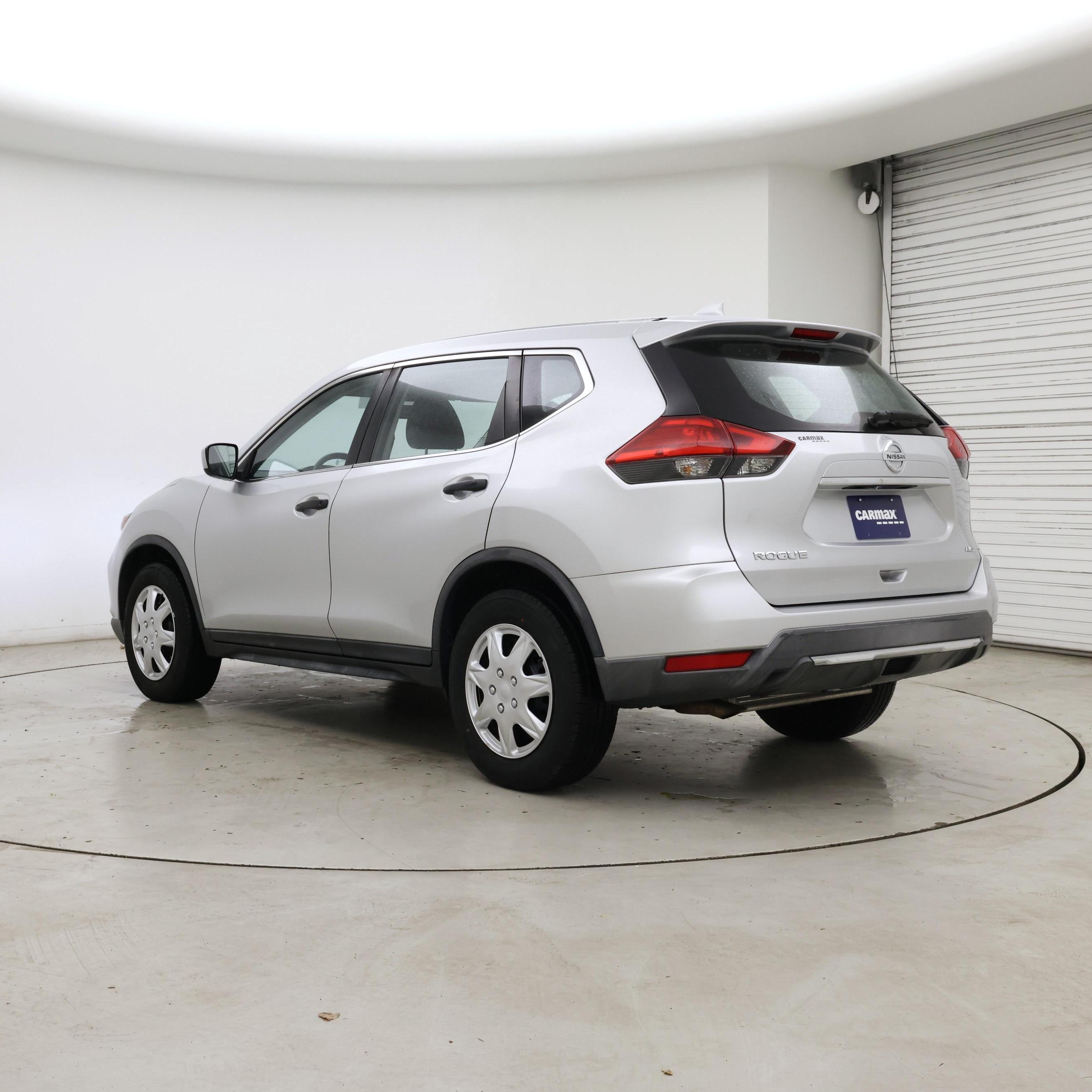 Thumbnail: 2017 Nissan Rogue - 2