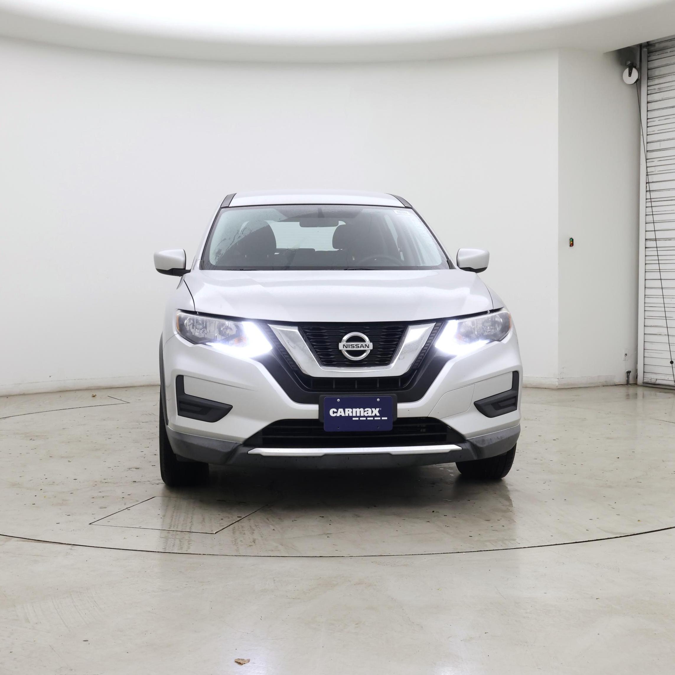 Thumbnail: 2017 Nissan Rogue - 5