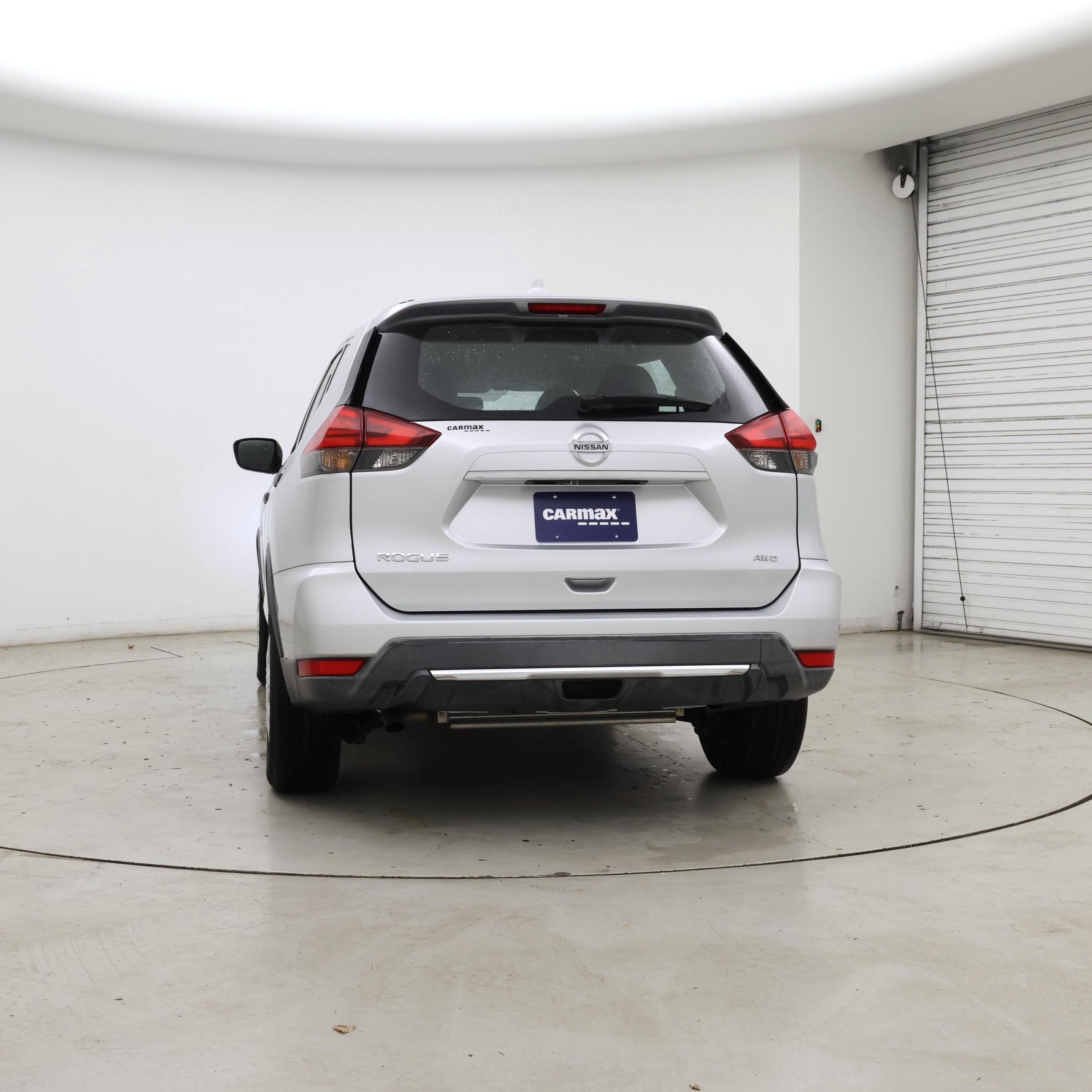 Thumbnail: 2017 Nissan Rogue - 6