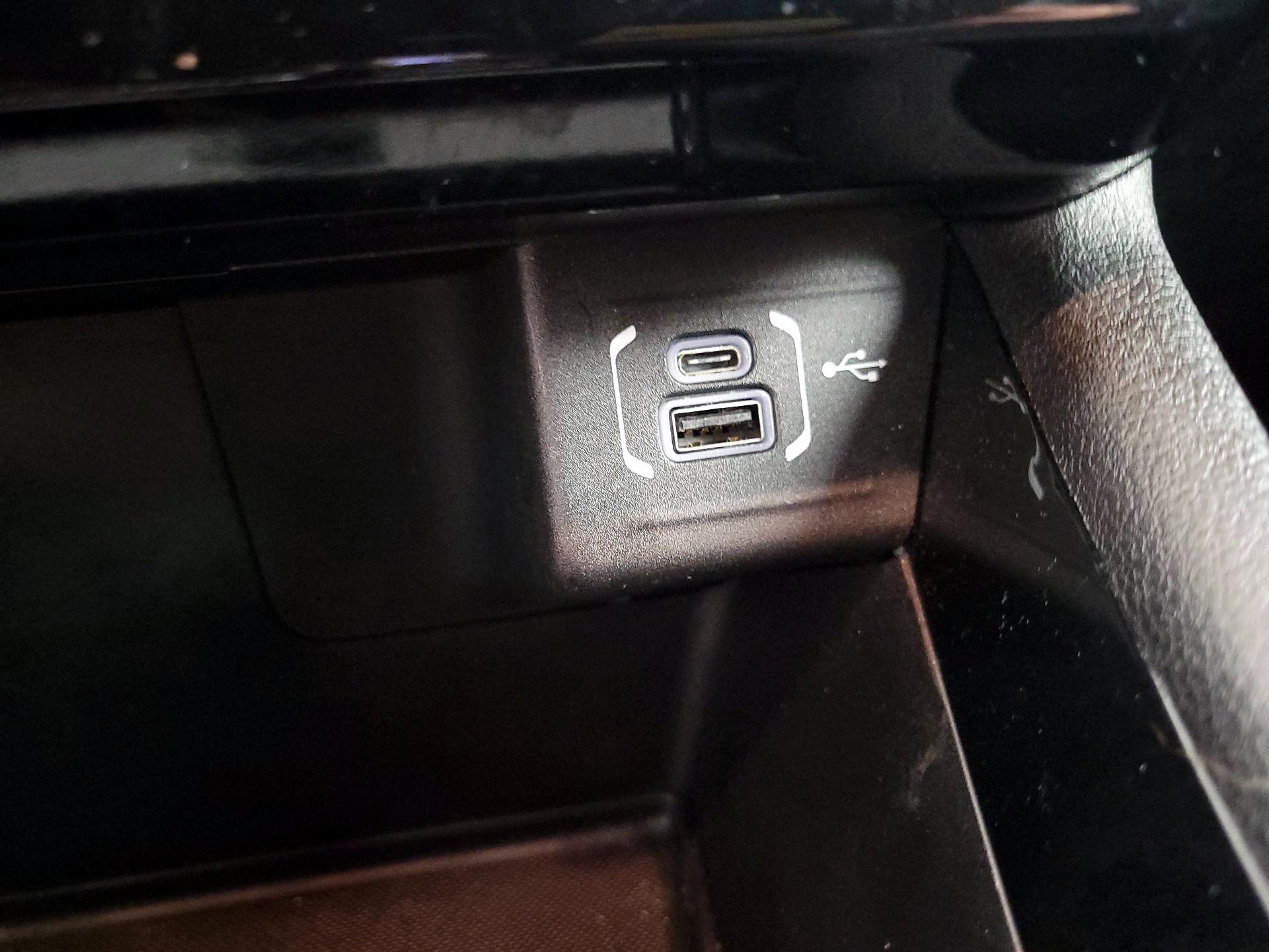 Thumbnail: 2023 Jeep Compass - 18