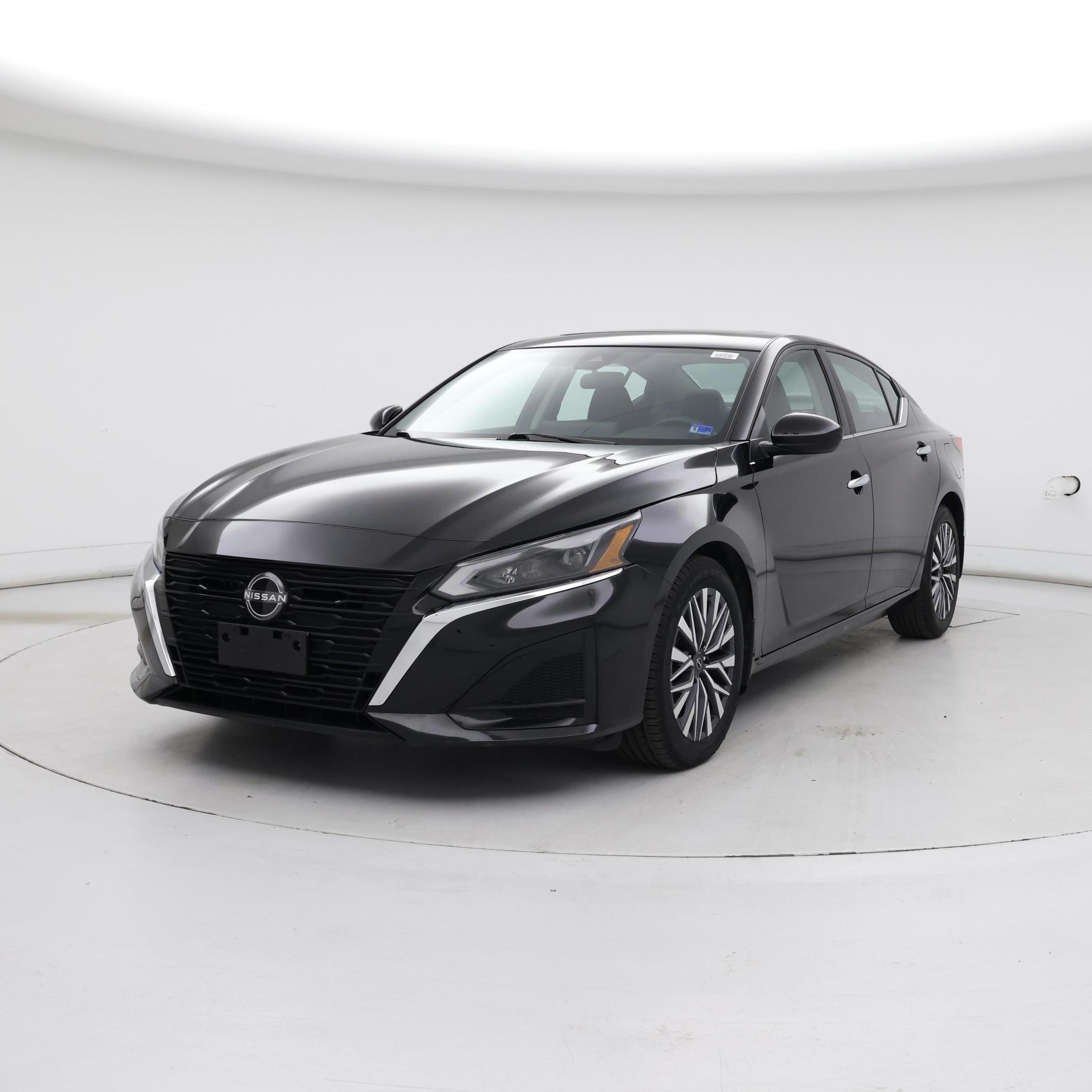 Thumbnail: 2023 Nissan Altima - 4