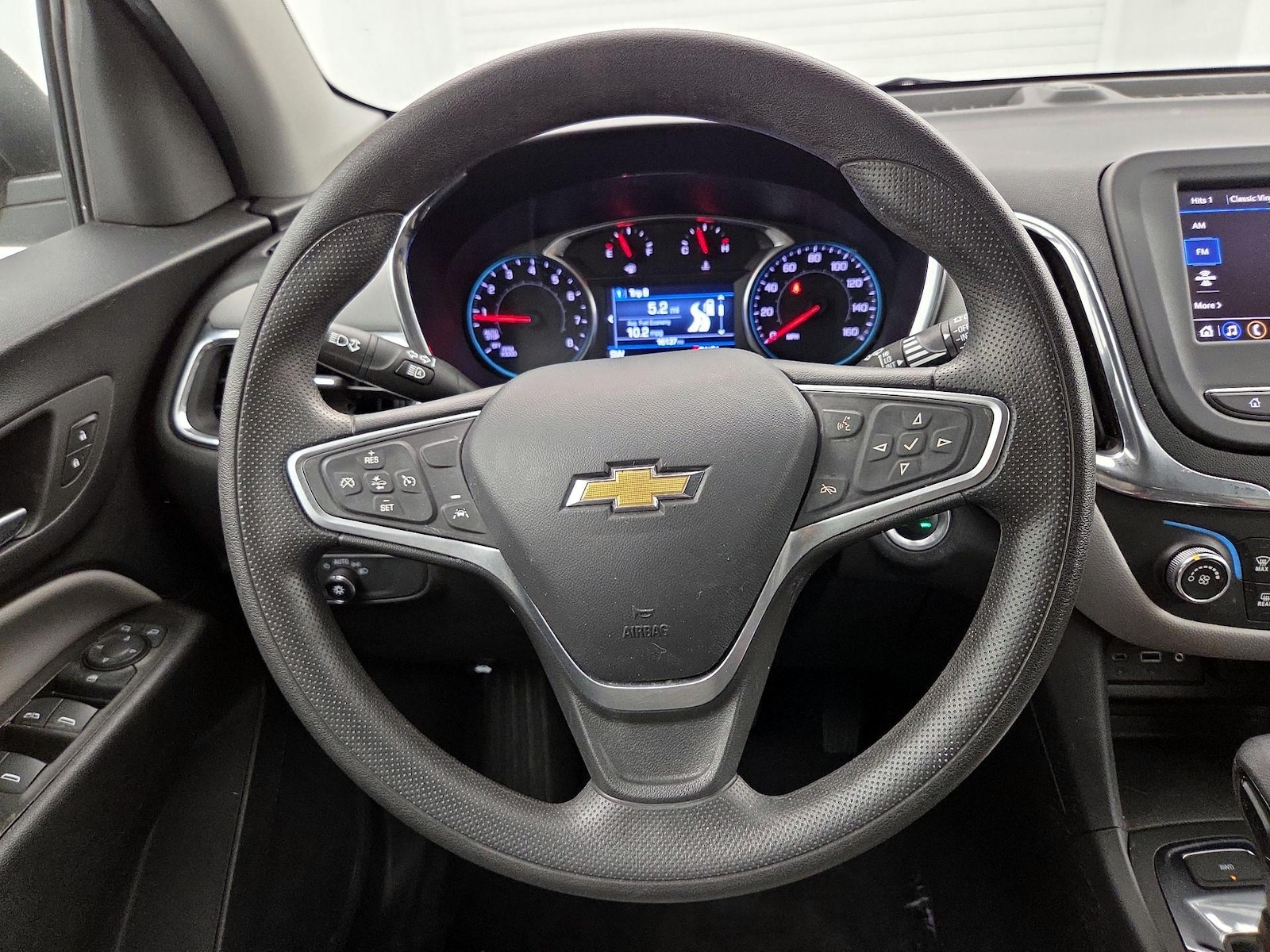 2023 Chevrolet Equinox LS - Photo 11