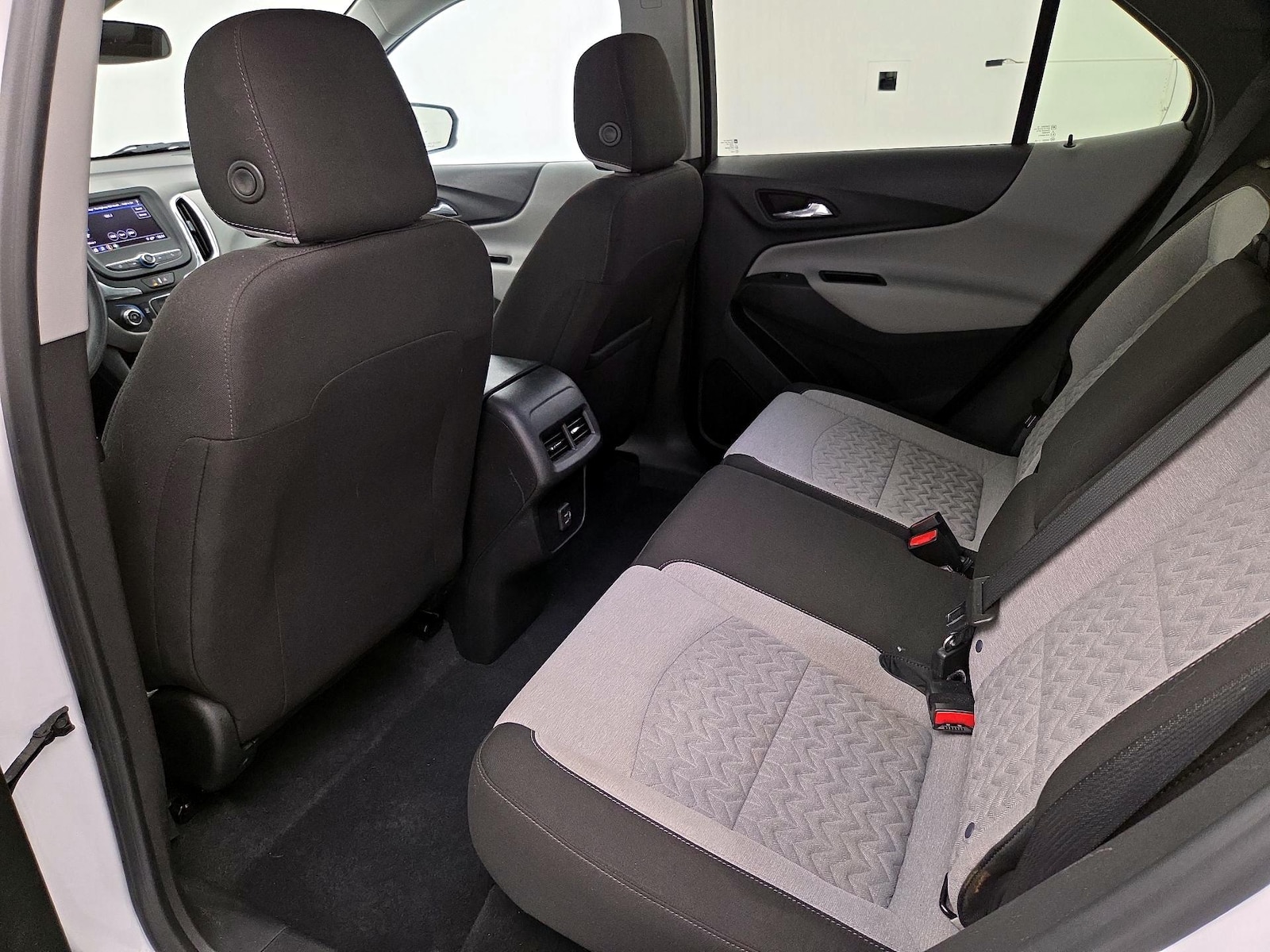 2023 Chevrolet Equinox LS - Photo 20