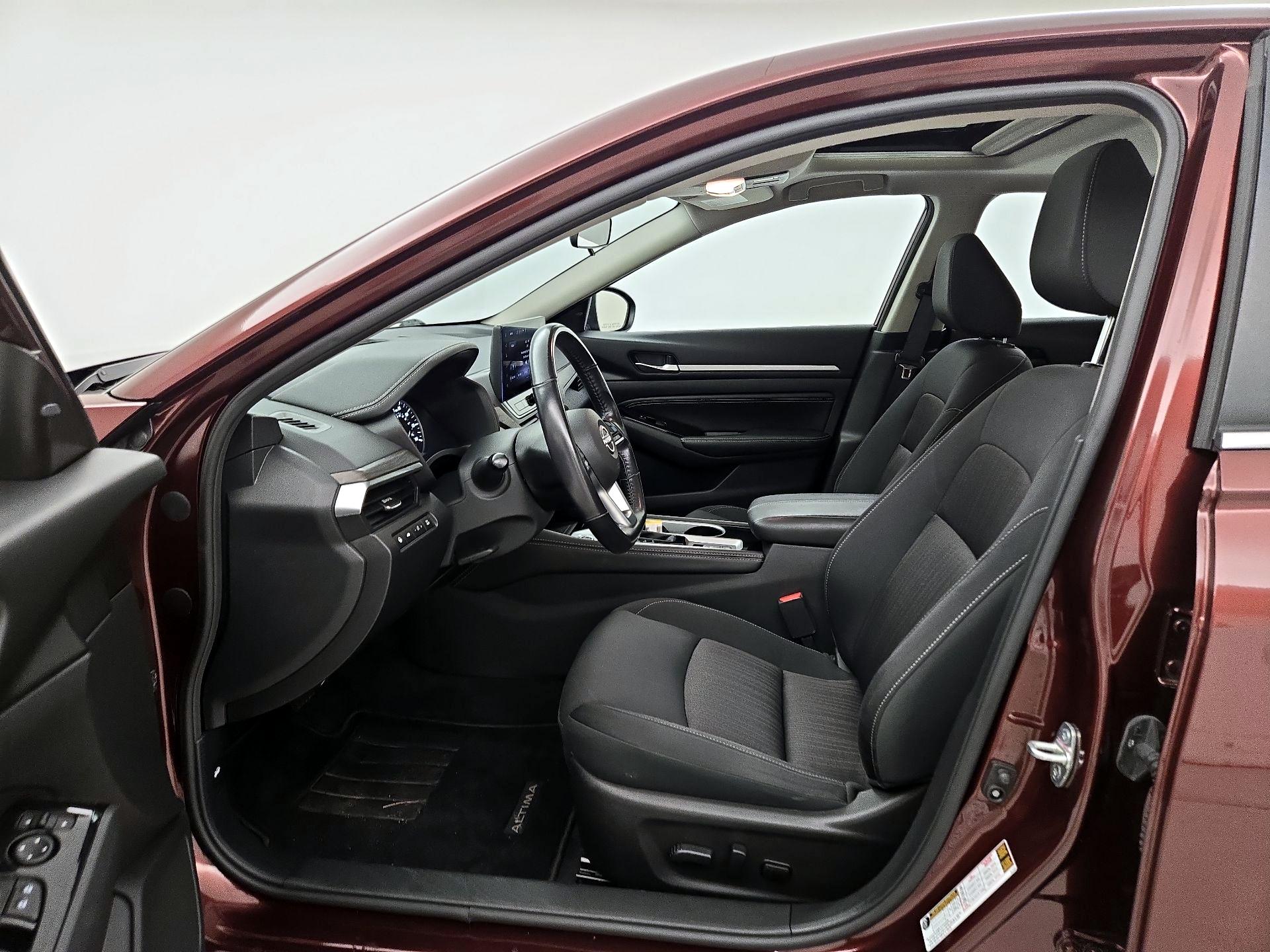 Thumbnail: 2023 Nissan Altima - 11