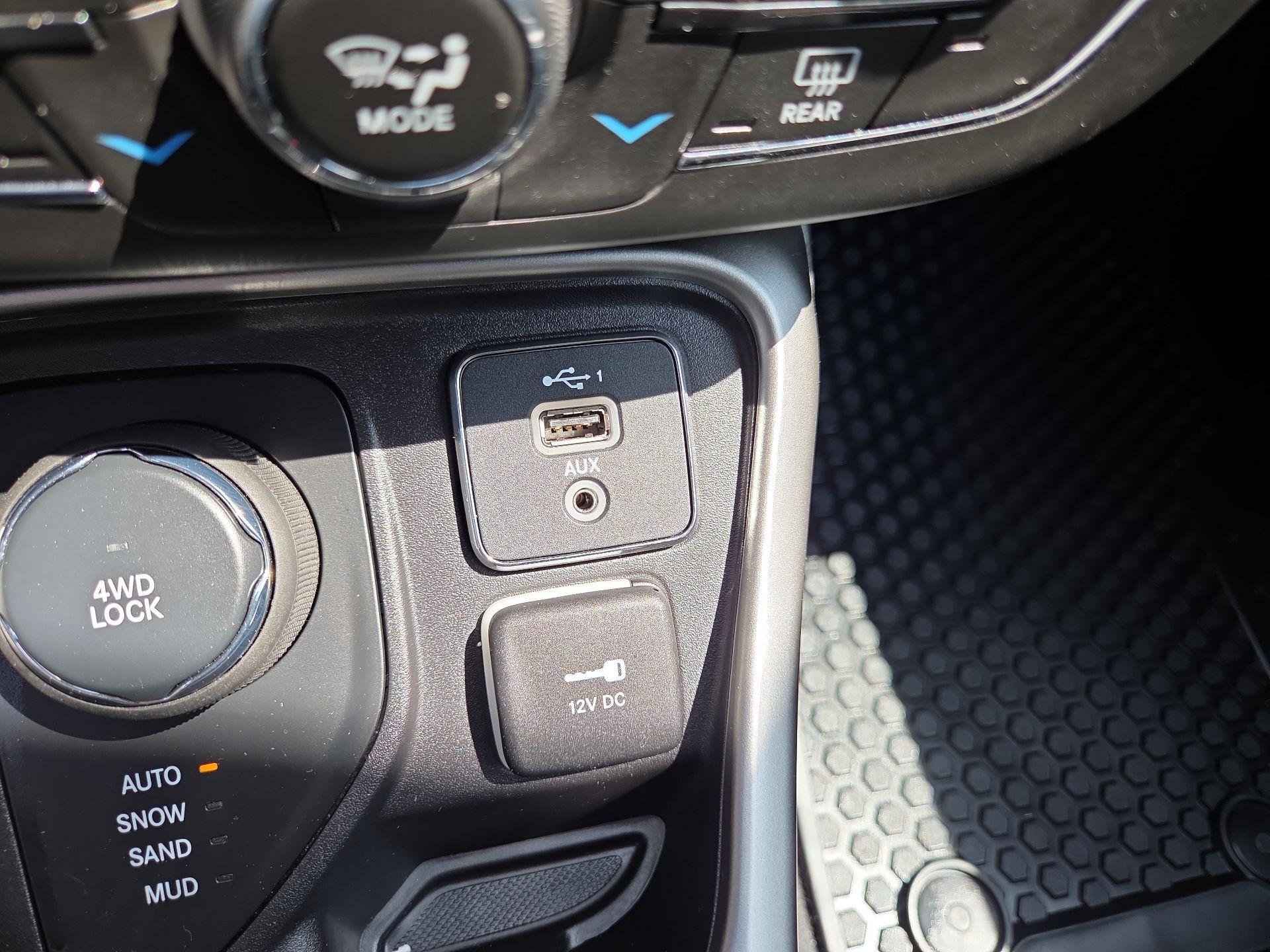 Thumbnail: 2021 Jeep Compass - 18