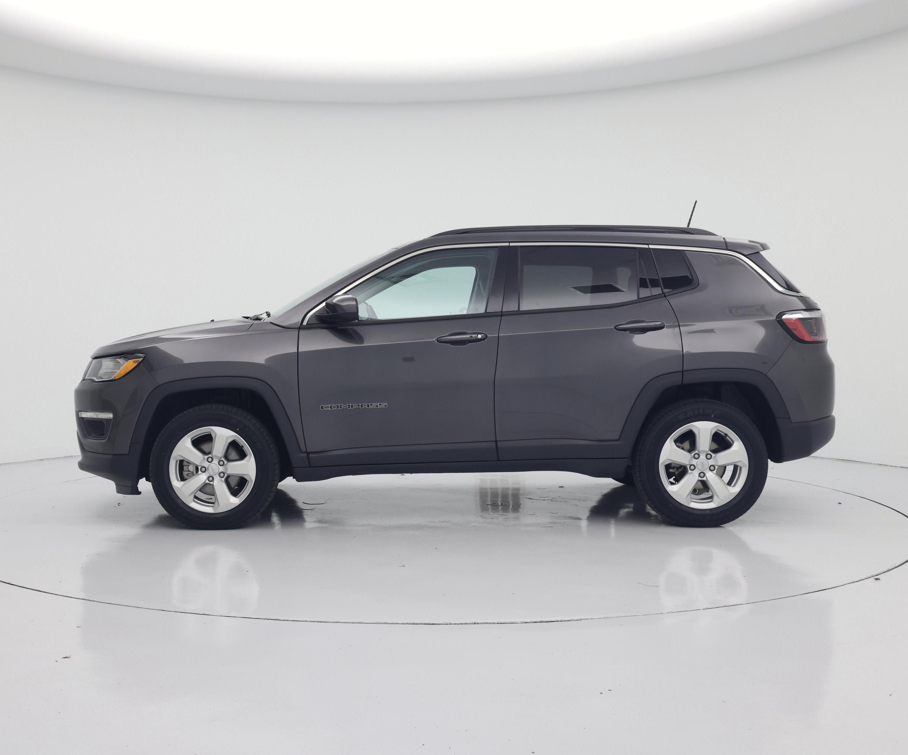 Thumbnail: 2021 Jeep Compass - 3