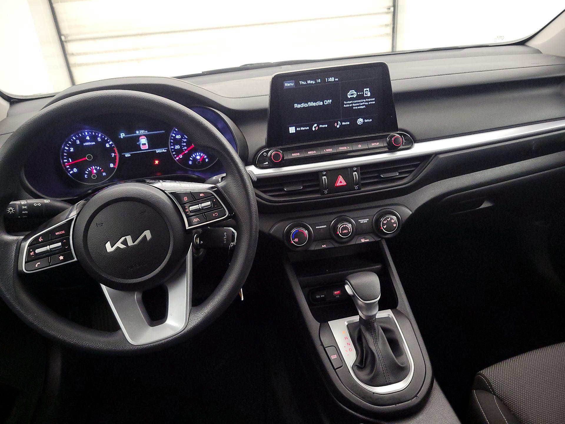 Thumbnail: 2023 Kia Forte - 9