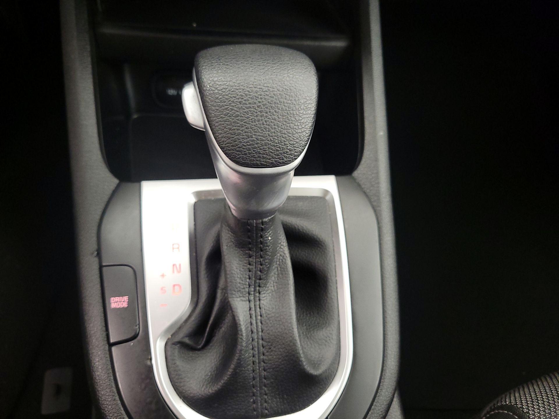 Thumbnail: 2023 Kia Forte - 17
