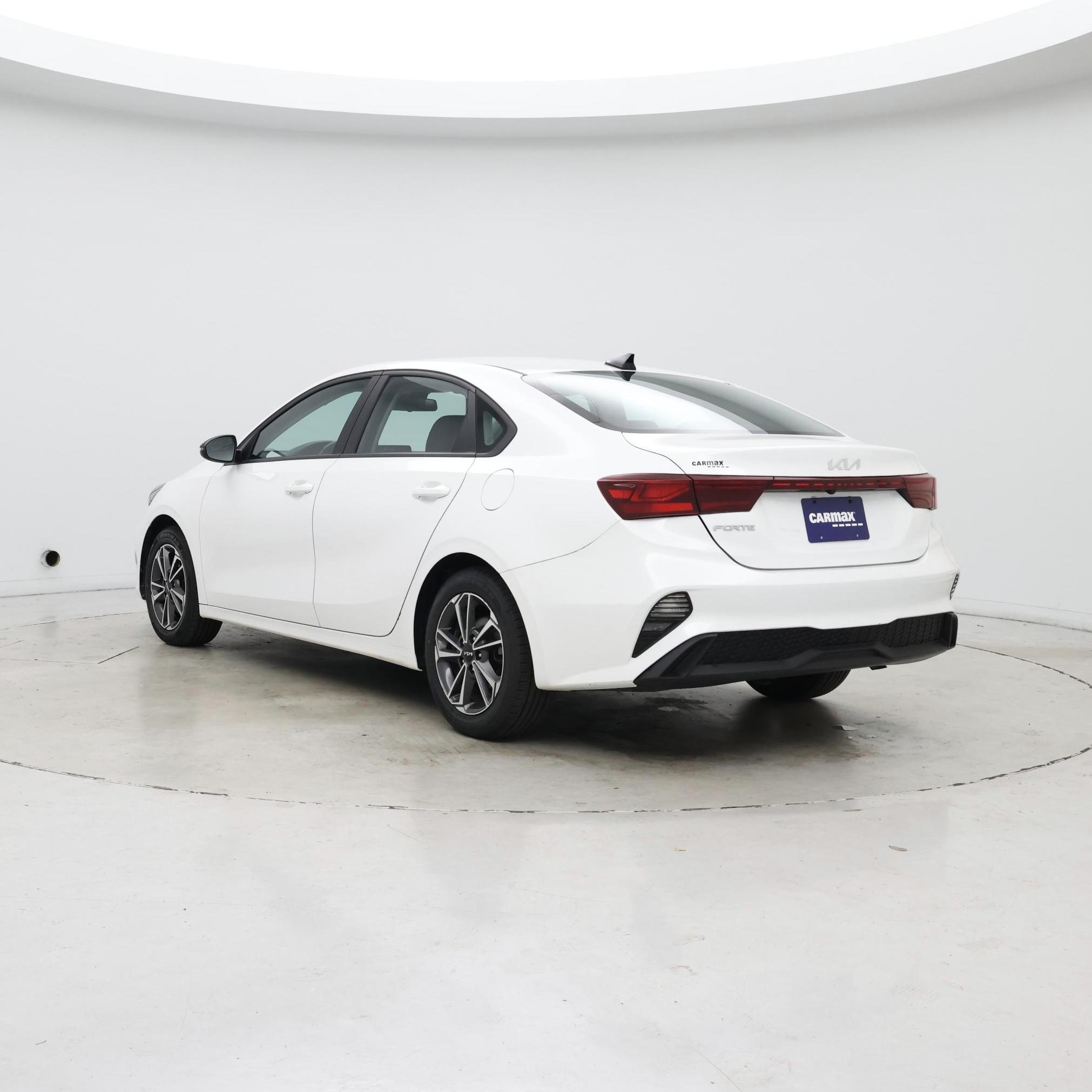 Thumbnail: 2023 Kia Forte - 2