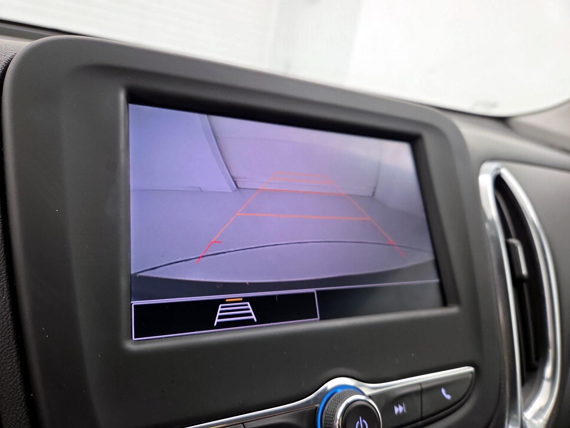 Thumbnail: 2022 Chevrolet Equinox - 14