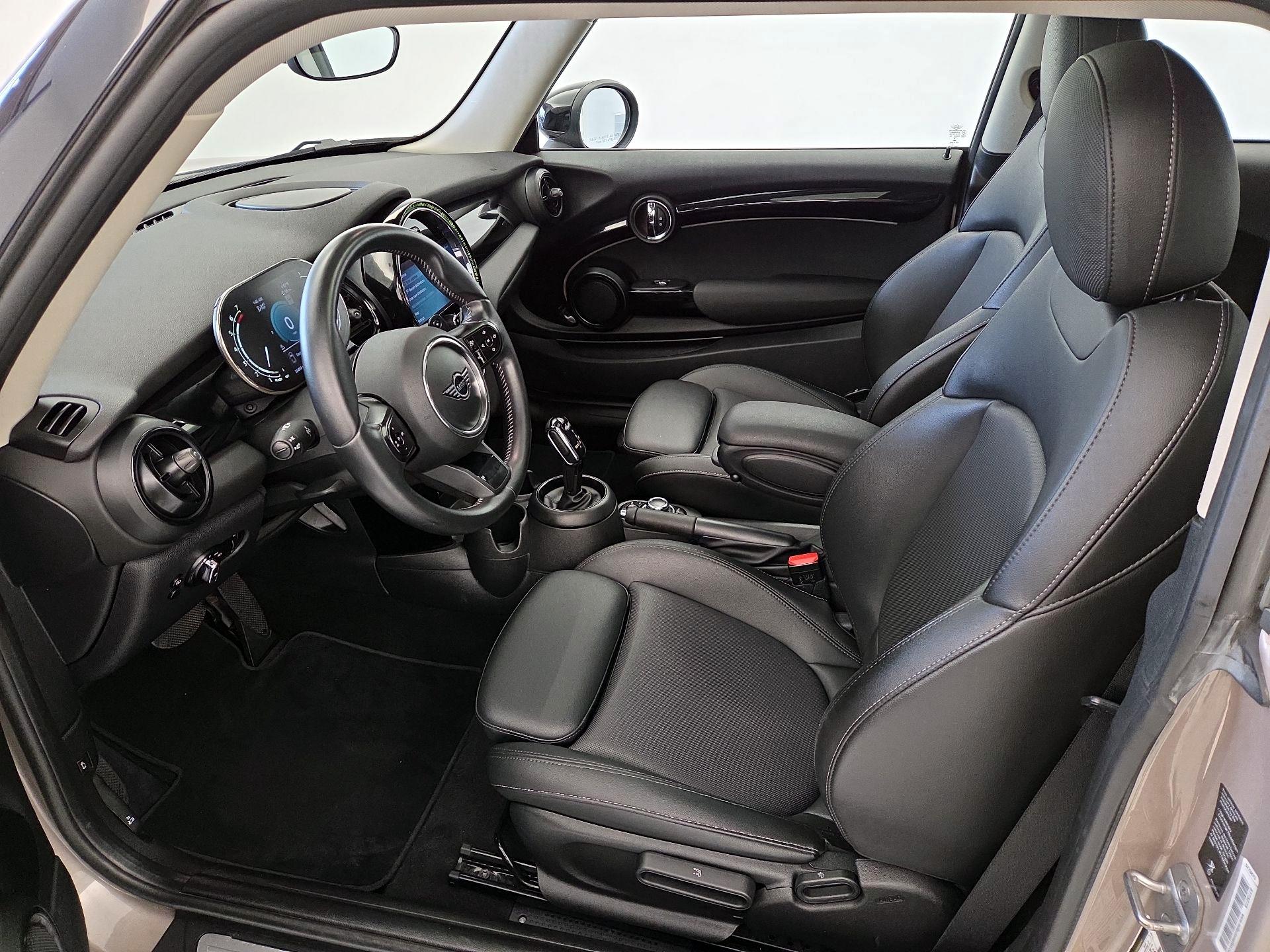 Thumbnail: 2022 MINI Cooper Hardtop - 11