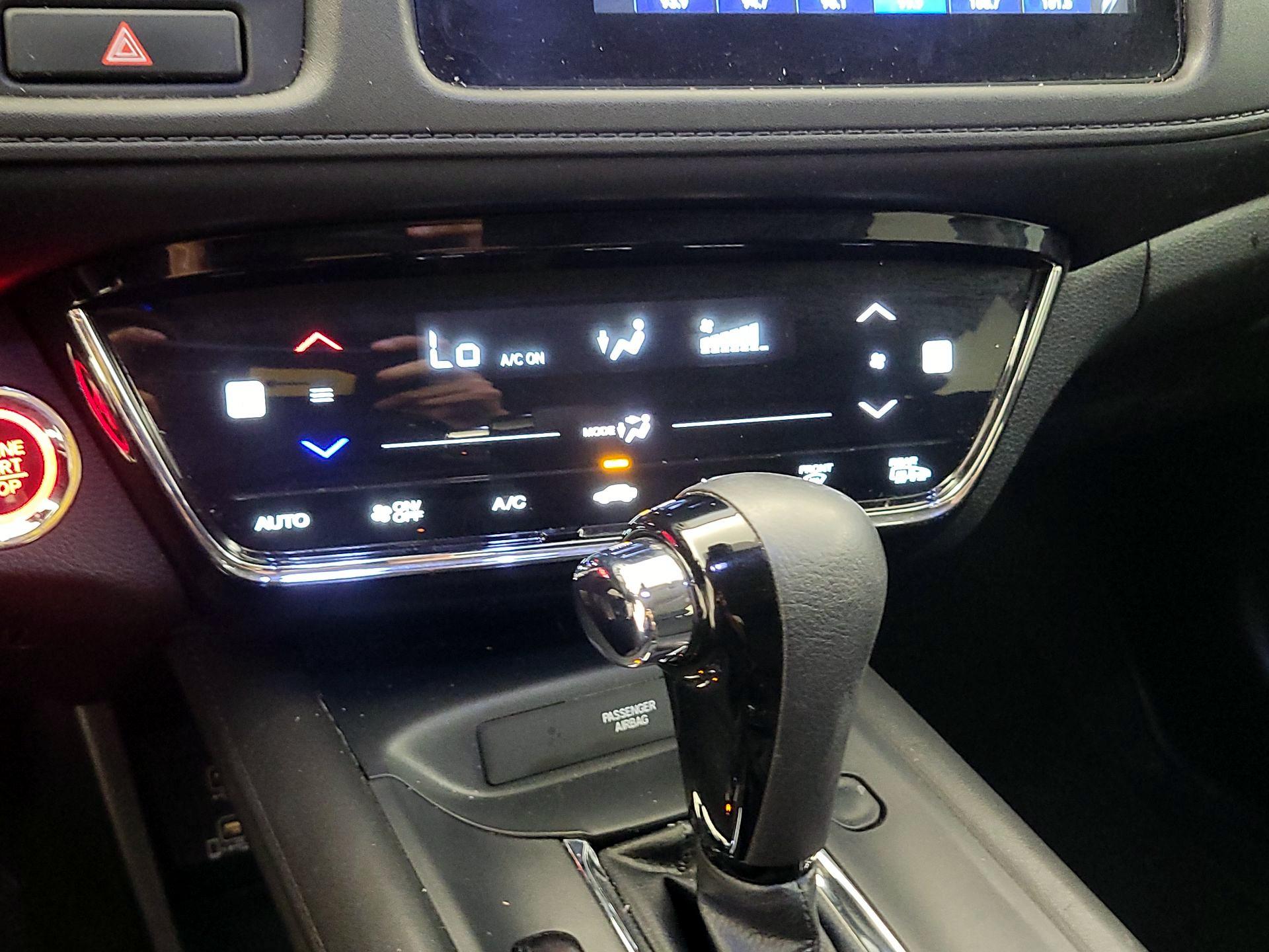 Thumbnail: 2022 Honda HR-V - 16