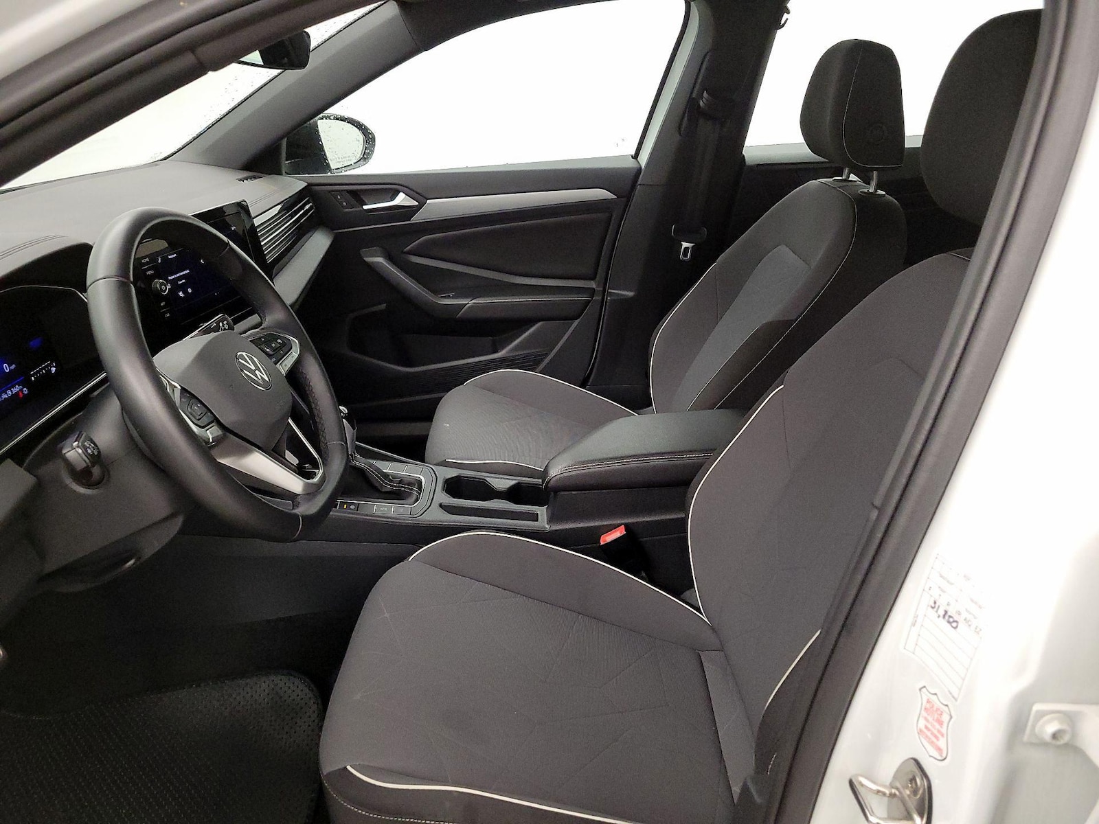 2025 Volkswagen Jetta Sport - Photo 12