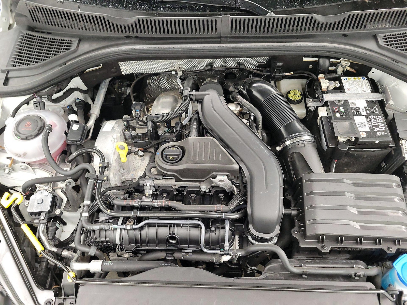 2025 Volkswagen Jetta Sport - Photo 21