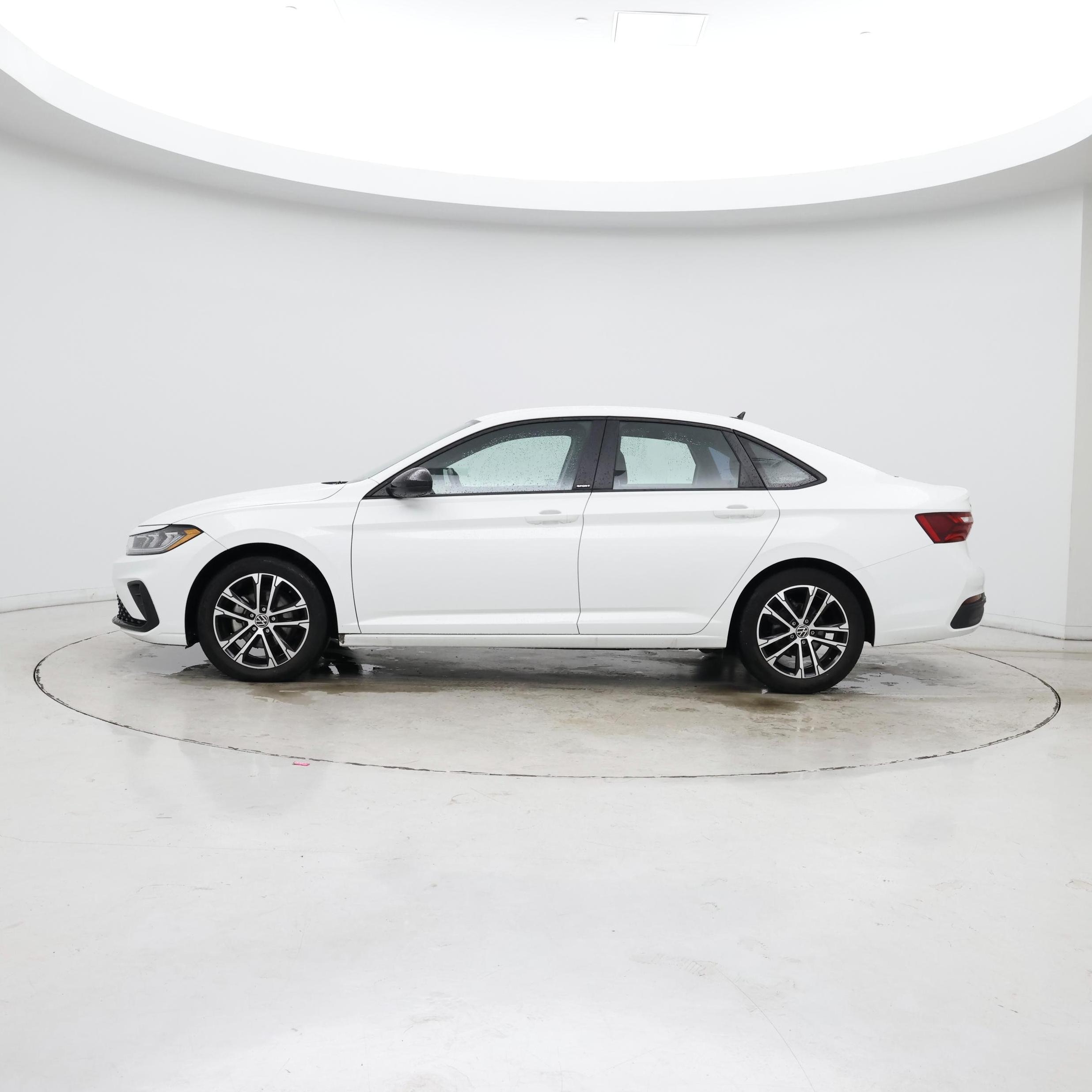 Thumbnail: 2025 Volkswagen Jetta - 3