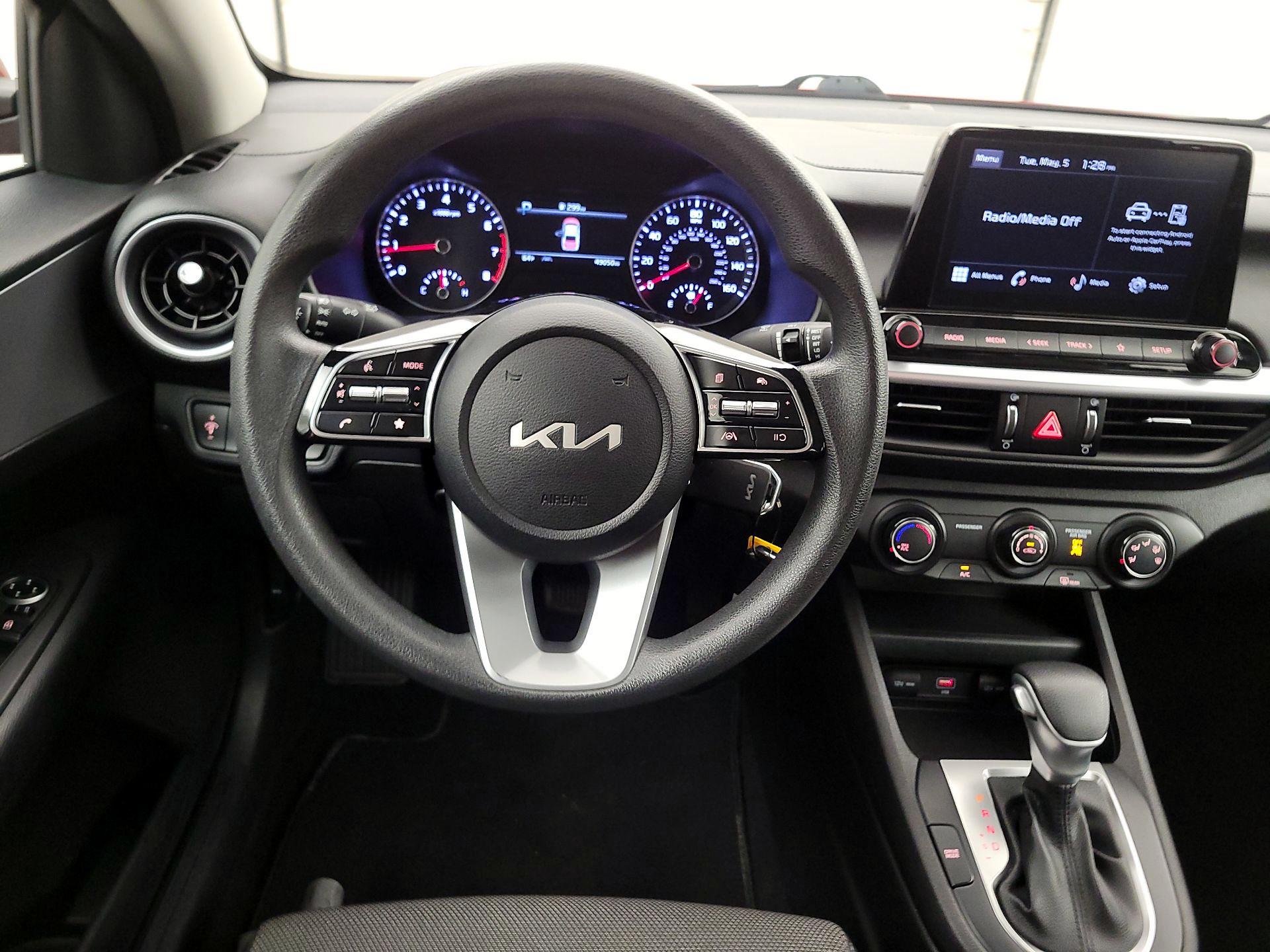 Thumbnail: 2023 Kia Forte - 10