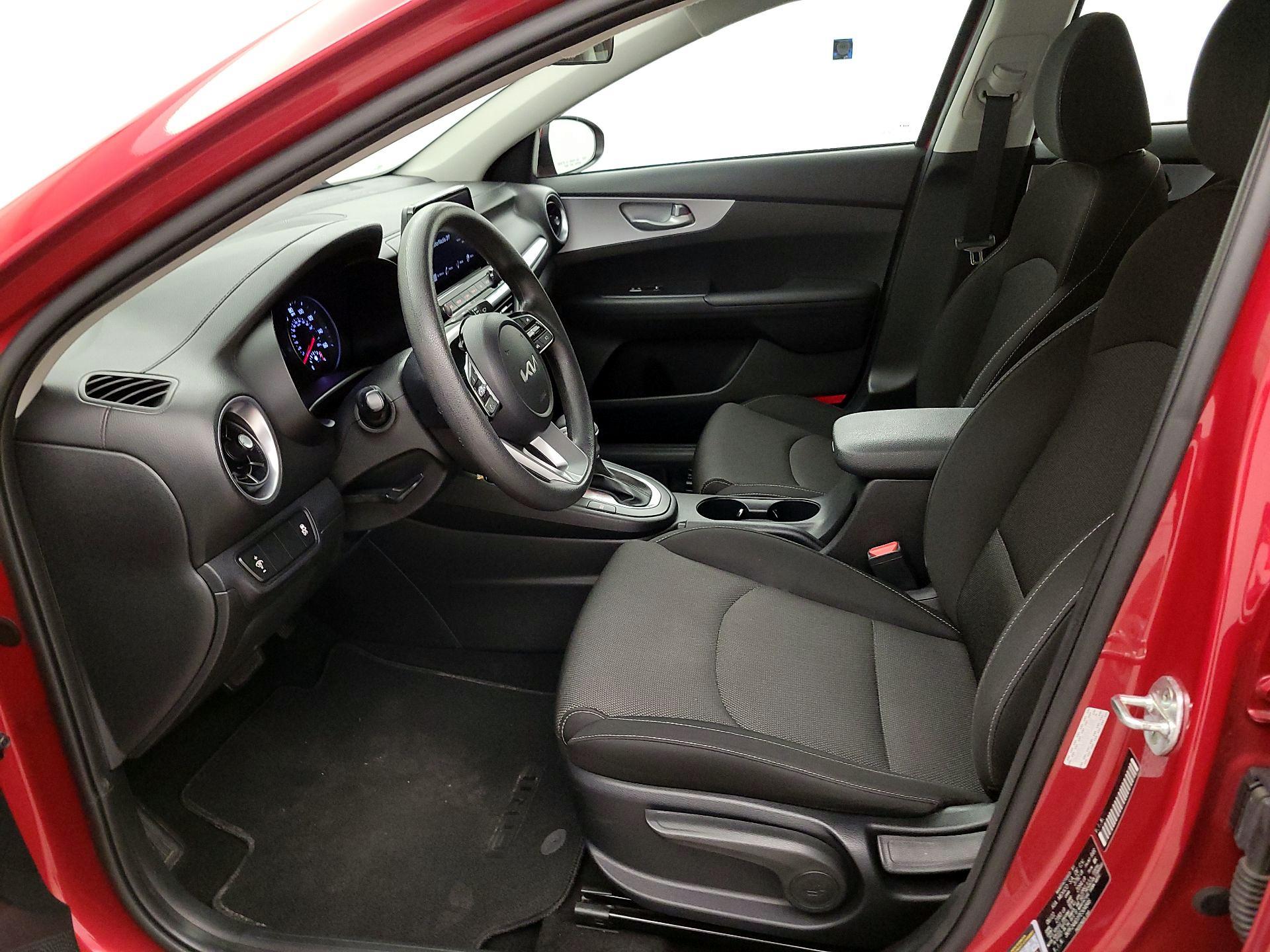 Thumbnail: 2023 Kia Forte - 11