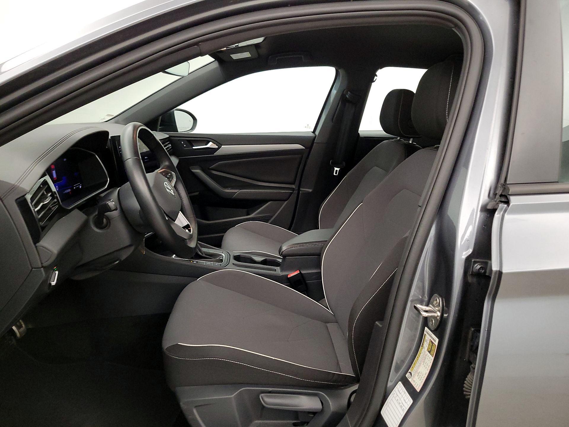 Thumbnail: 2025 Volkswagen Jetta - 11