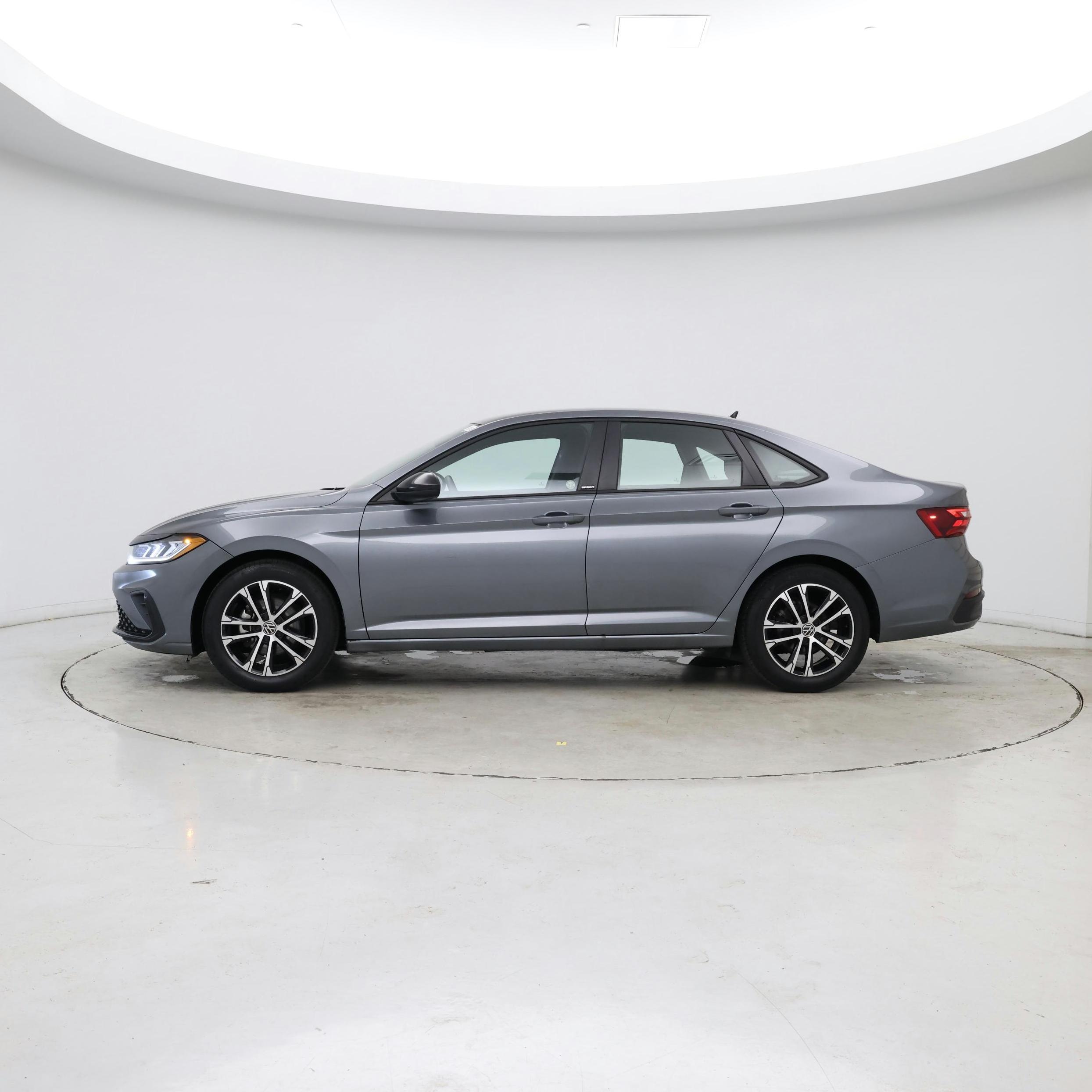 Thumbnail: 2025 Volkswagen Jetta - 3