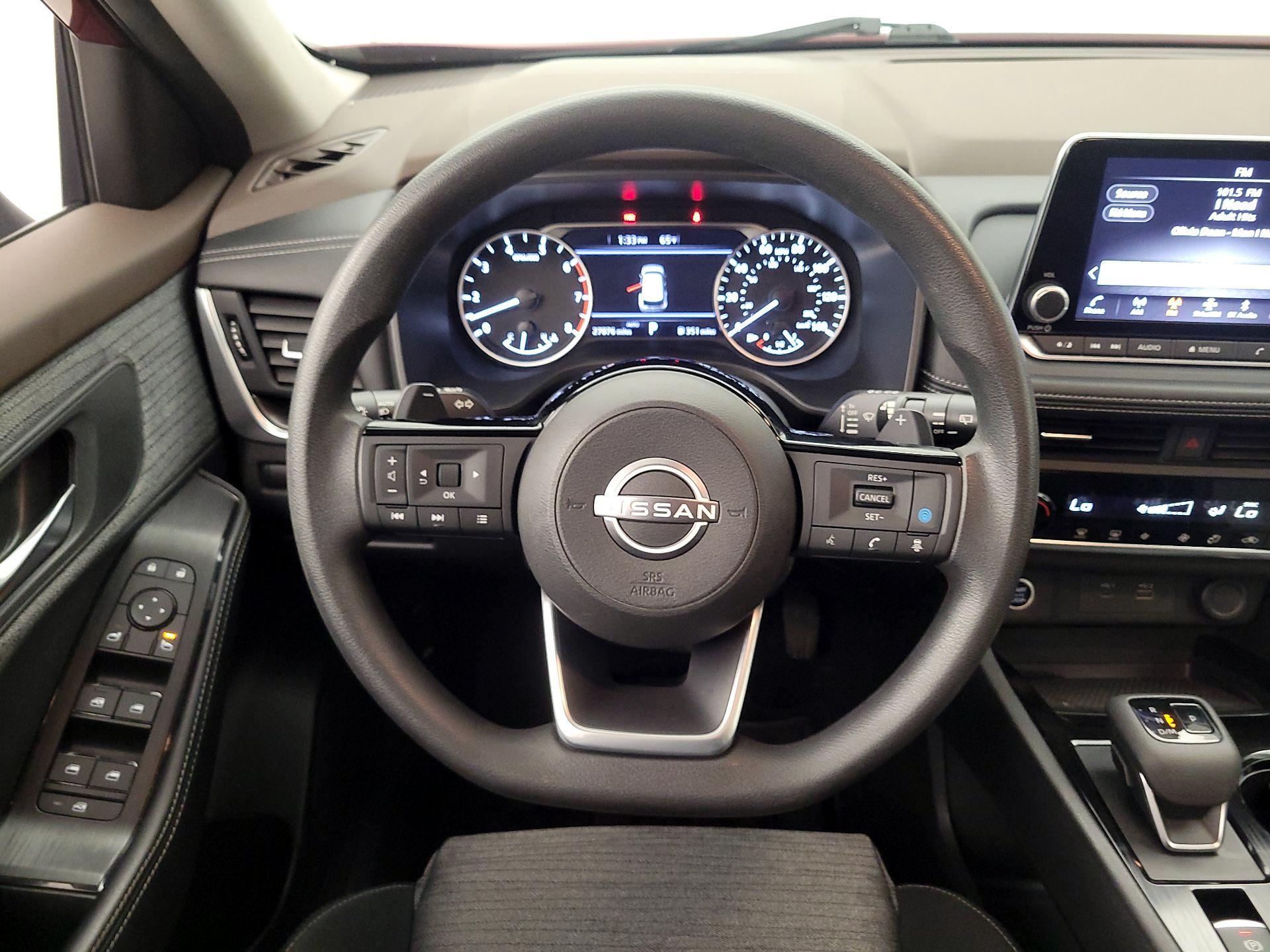 Thumbnail: 2023 Nissan Rogue - 10
