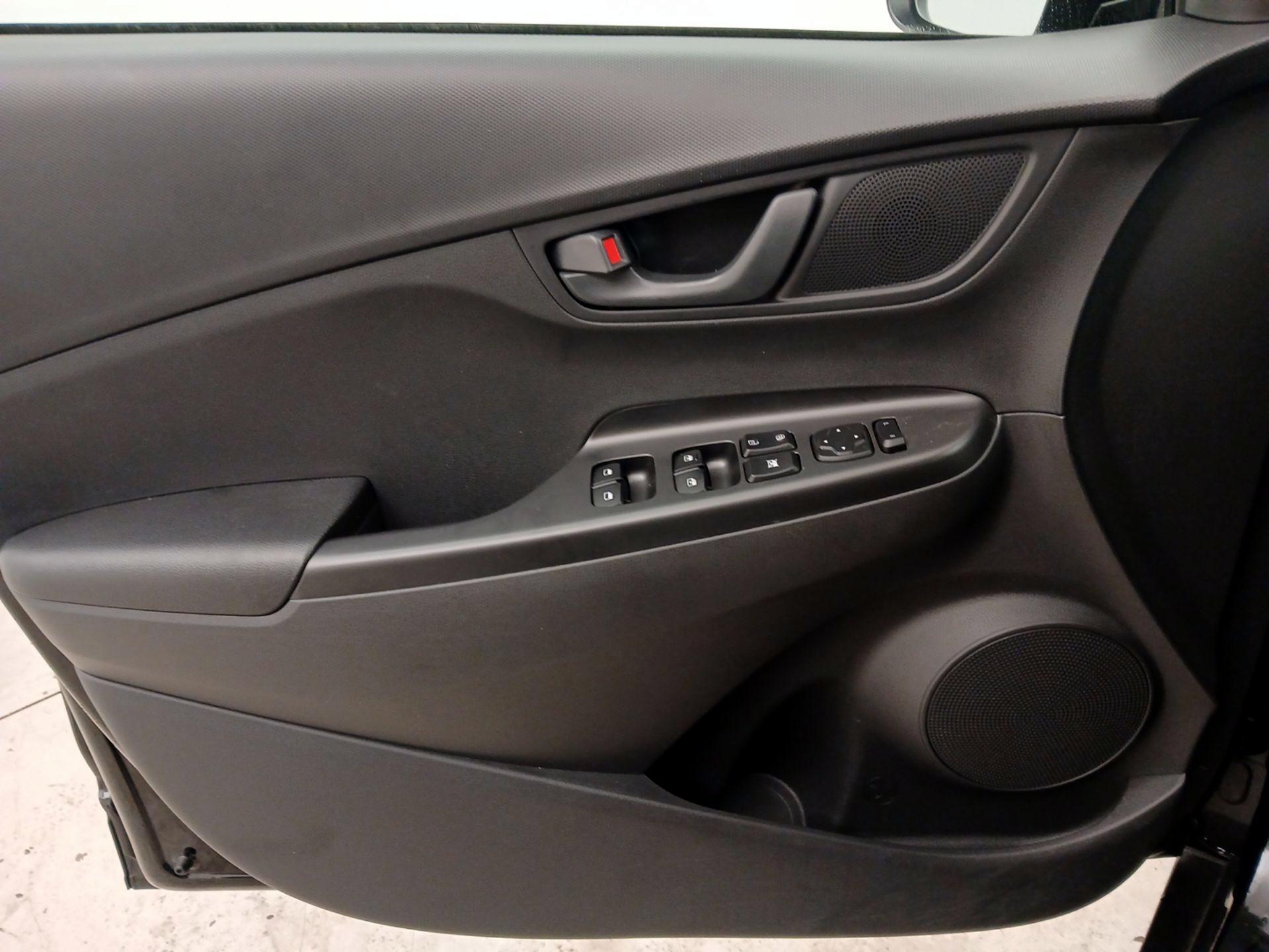 Thumbnail: 2023 Hyundai Kona - 12