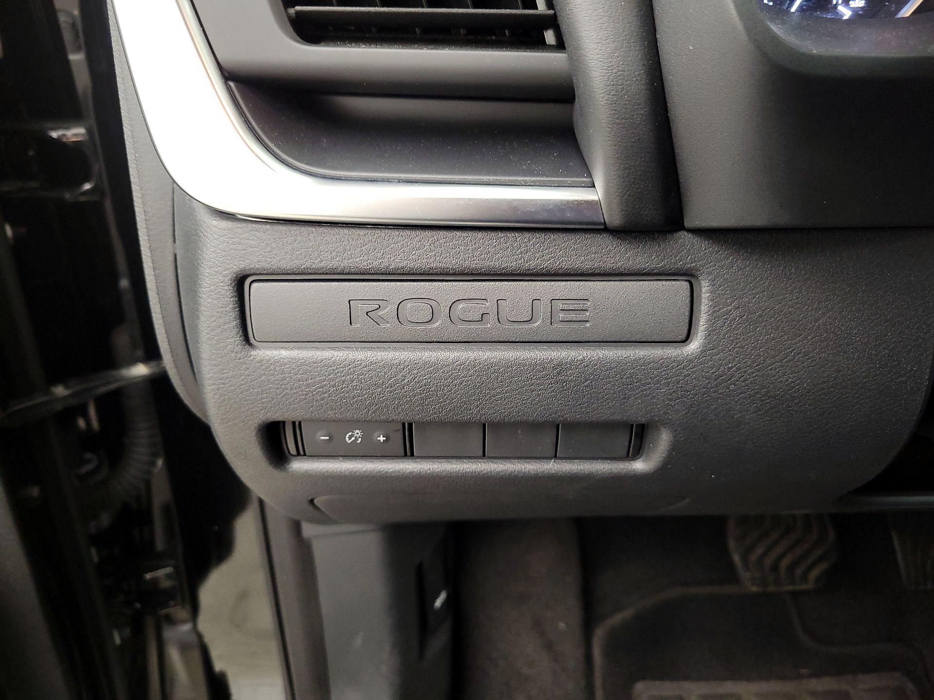 Thumbnail: 2023 Nissan Rogue - 13