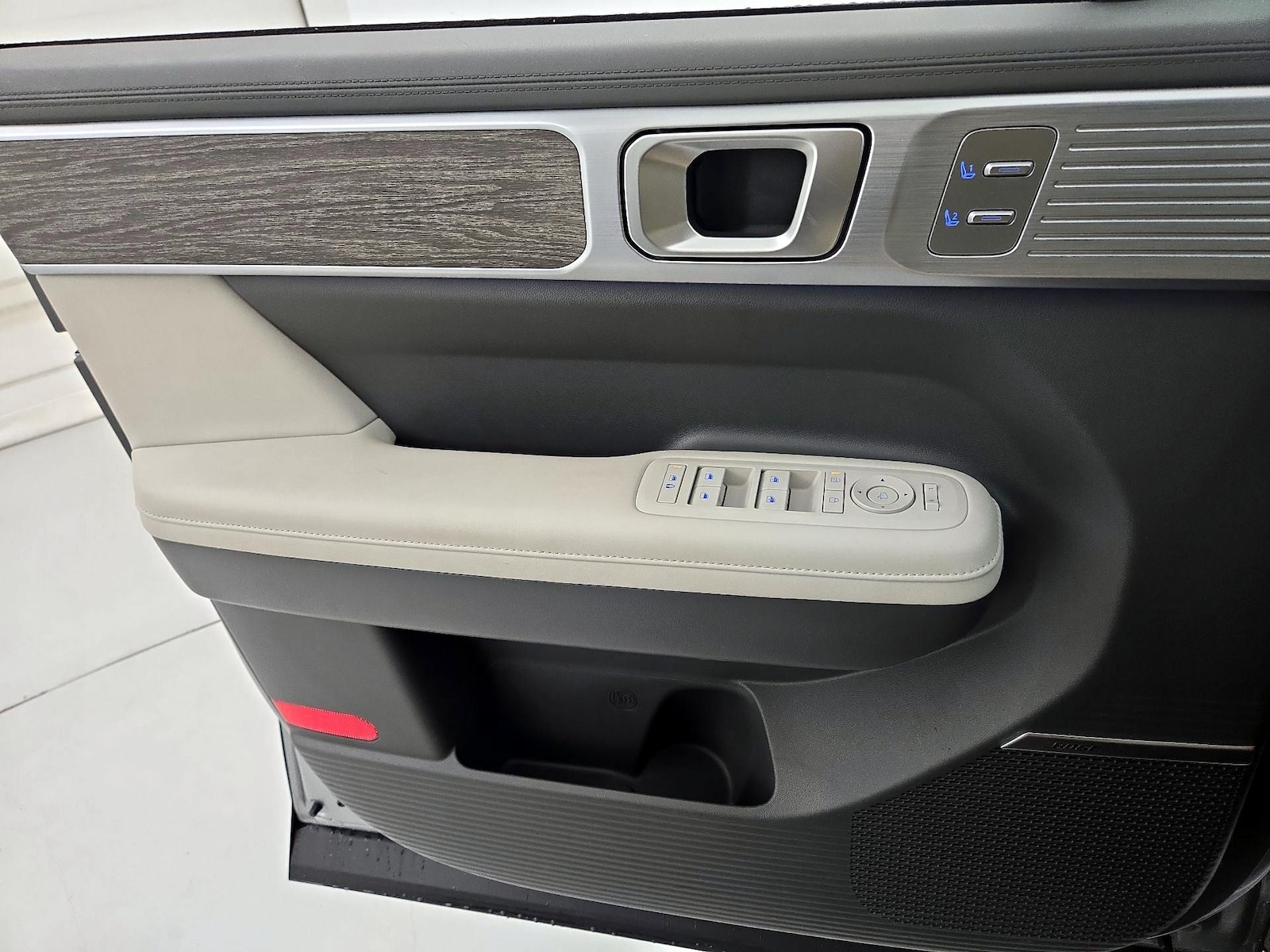 2024 Hyundai Santa Fe Limited - Photo 13