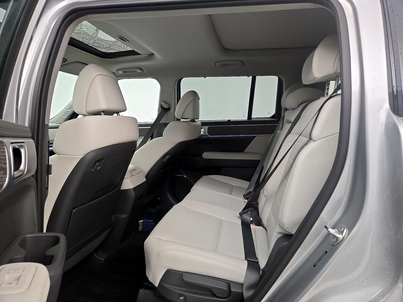 2024 Hyundai Santa Fe Limited - Photo 22