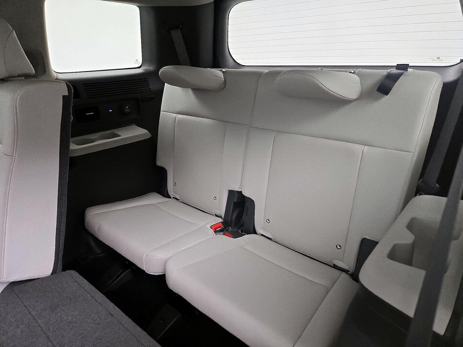 2024 Hyundai Santa Fe Limited - Photo 23