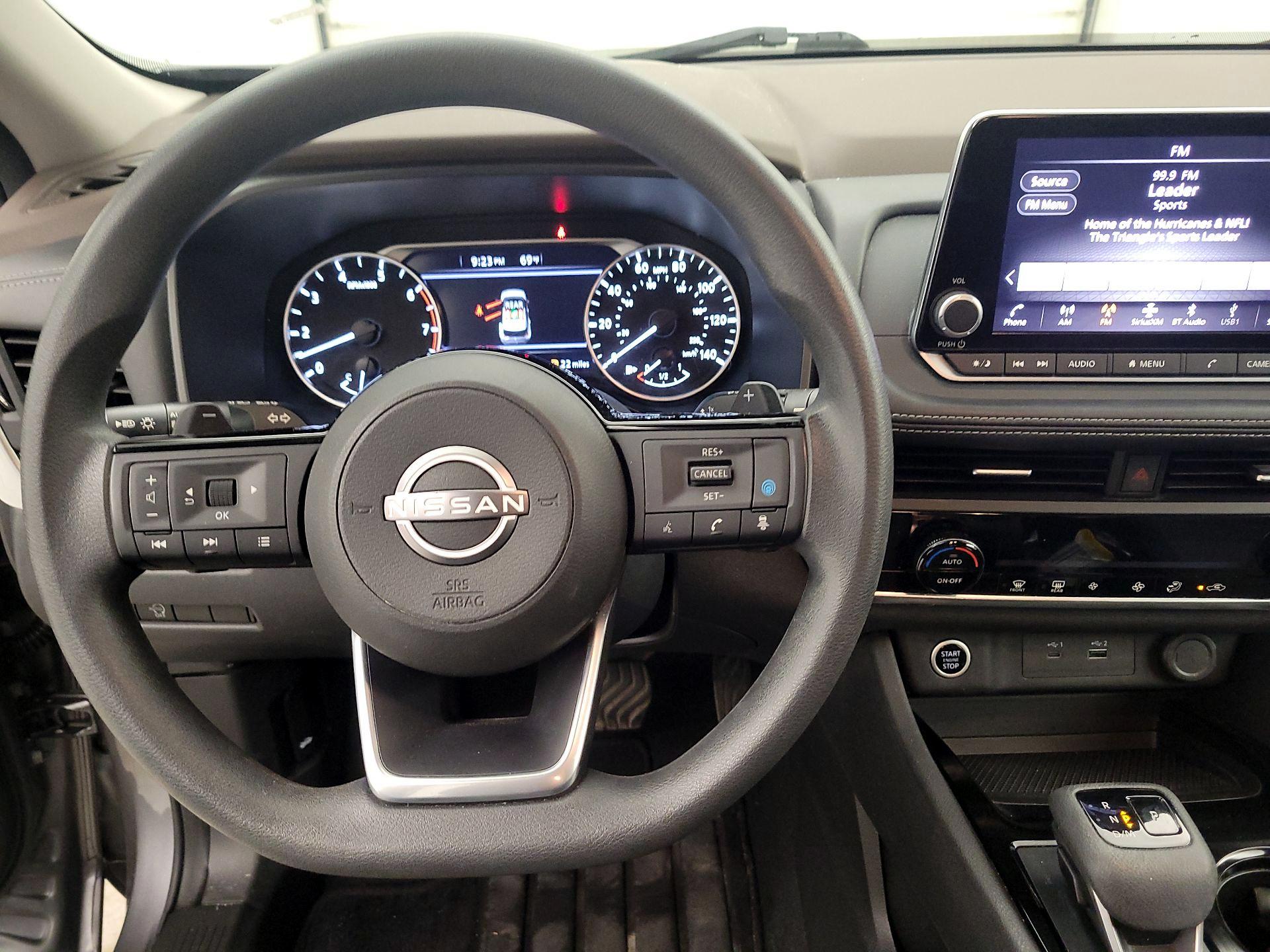 Thumbnail: 2023 Nissan Rogue - 10