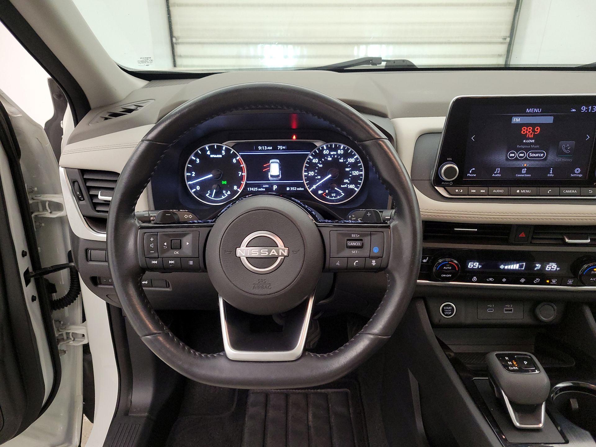Thumbnail: 2023 Nissan Rogue - 10