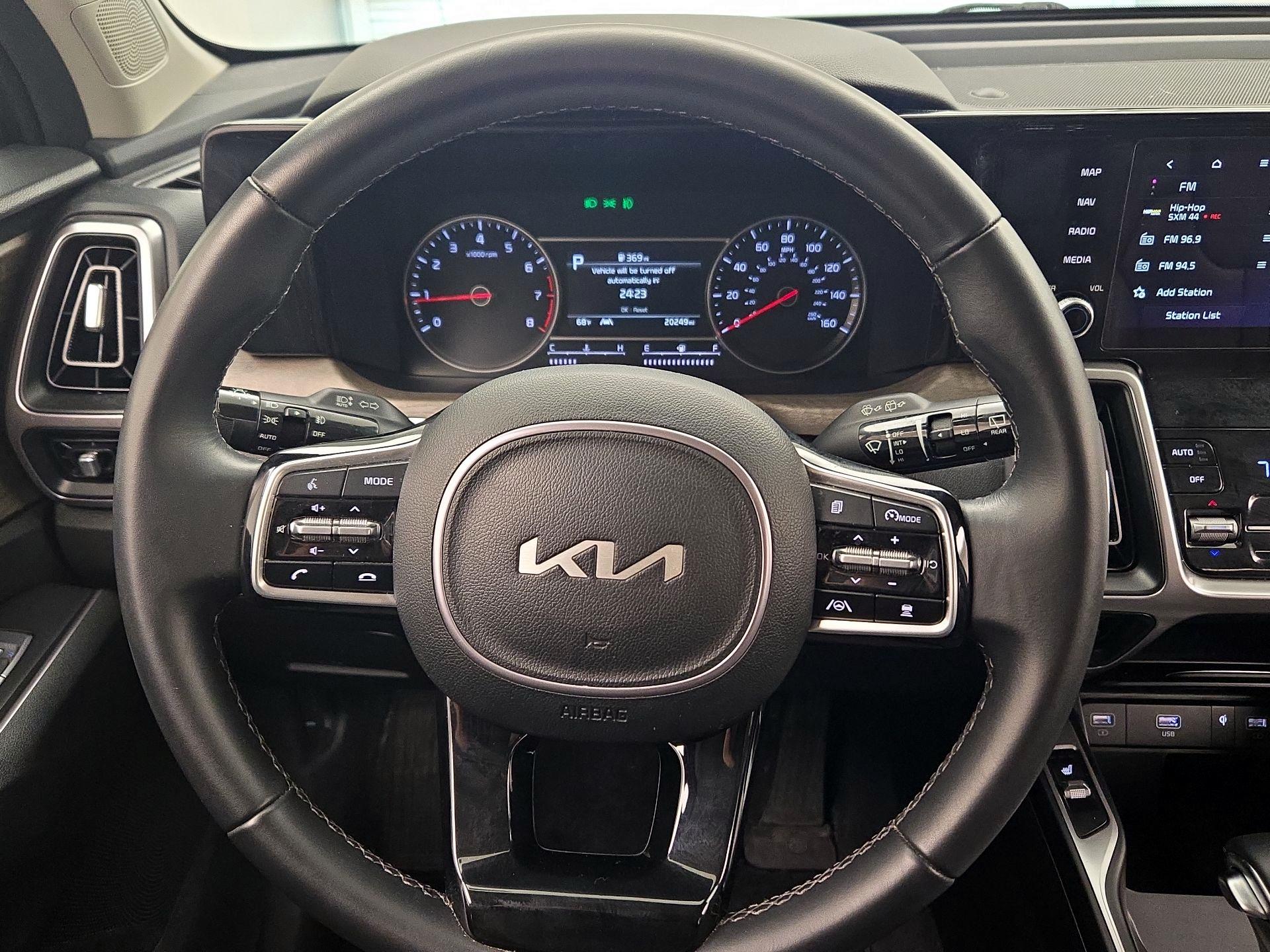 Thumbnail: 2023 Kia Sorento - 10