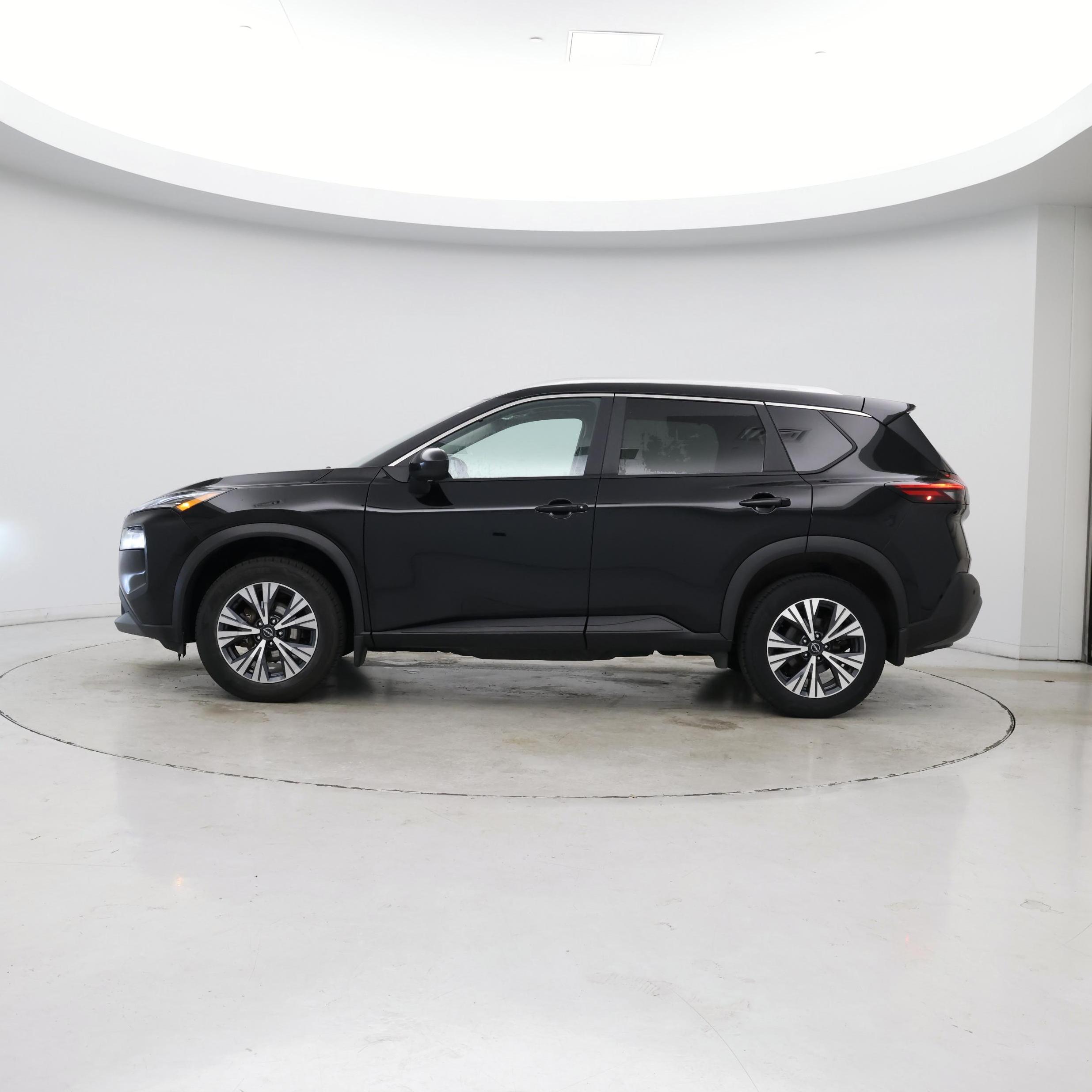 Thumbnail: 2023 Nissan Rogue - 3