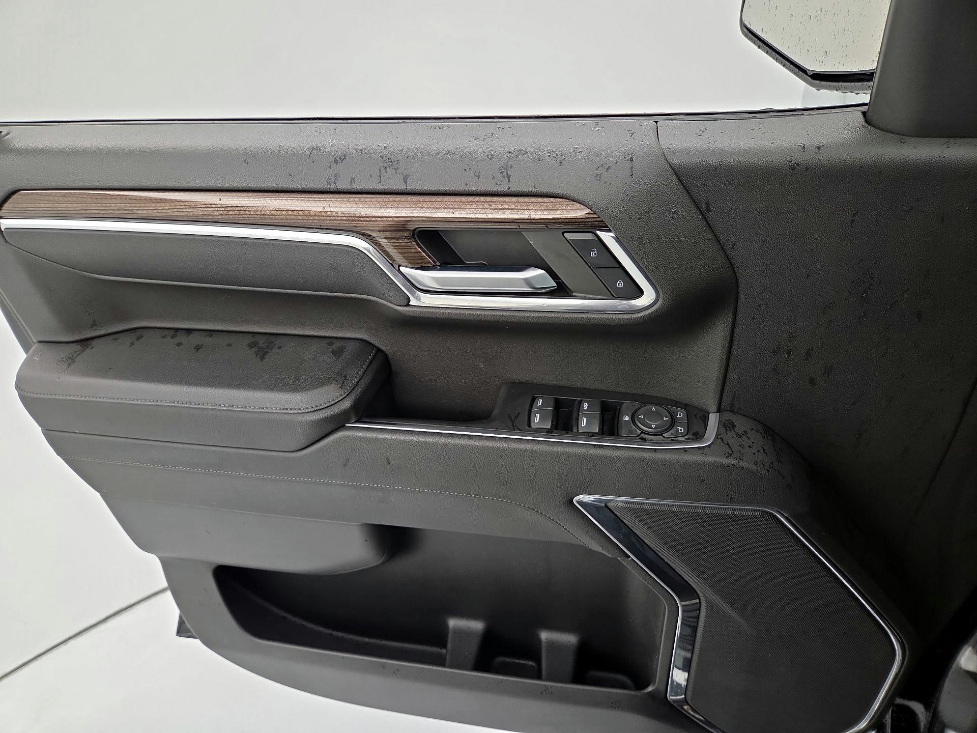 Thumbnail: 2023 Chevrolet Silverado 1500 - 12