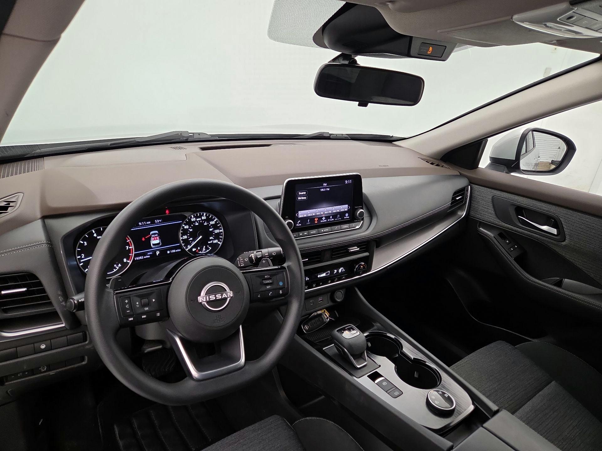 Thumbnail: 2023 Nissan Rogue - 9
