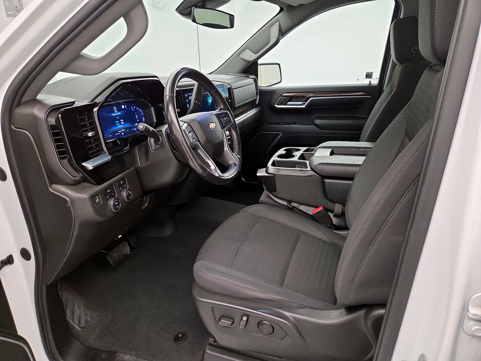 Thumbnail: 2022 Chevrolet Silverado 1500 - 11