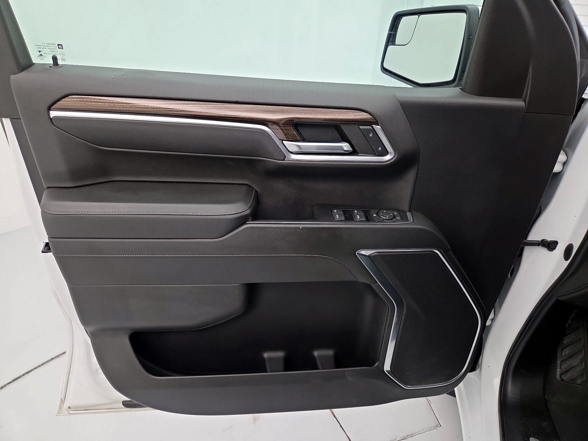 Thumbnail: 2022 Chevrolet Silverado 1500 - 12