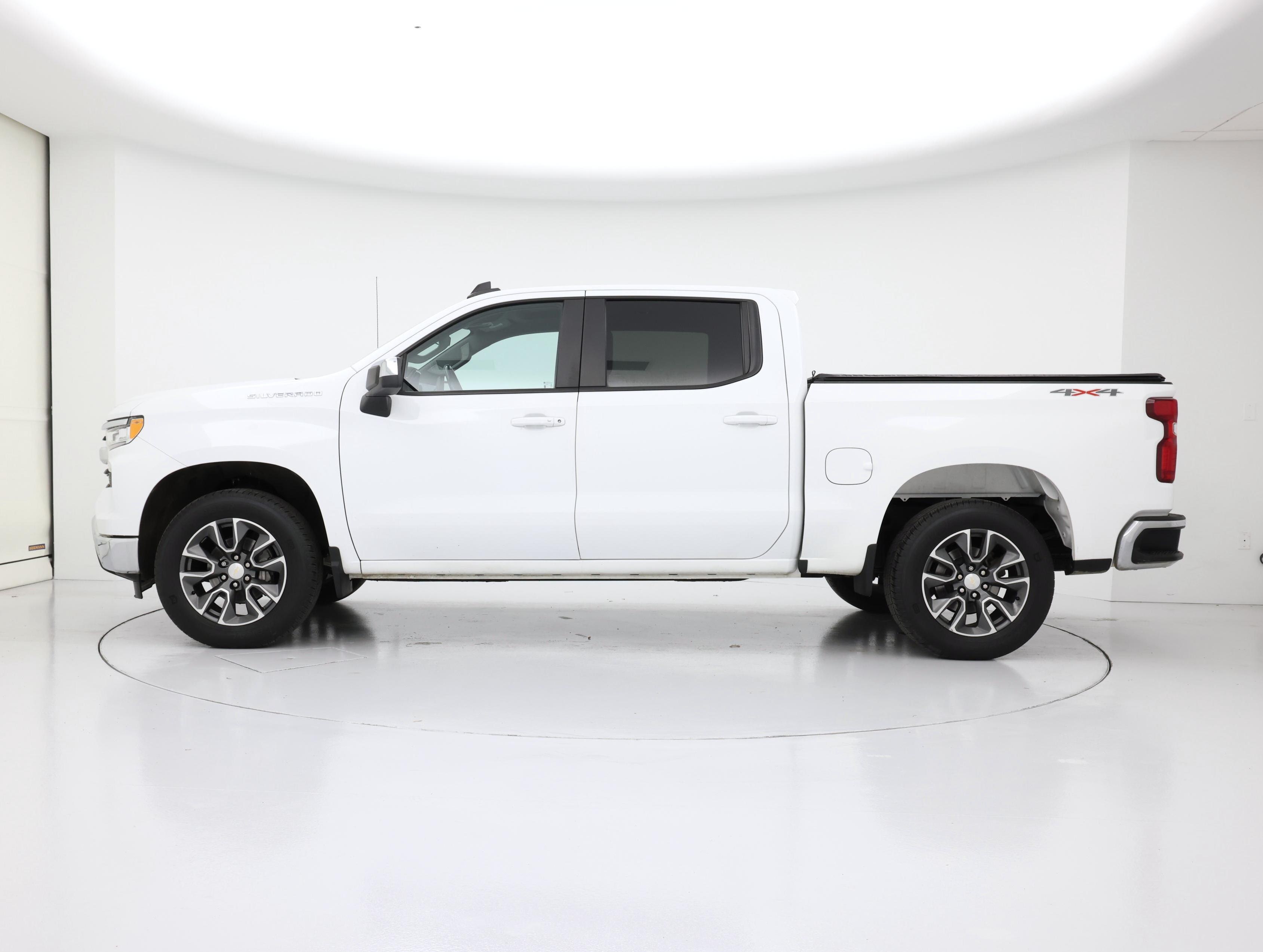 Thumbnail: 2022 Chevrolet Silverado 1500 - 3