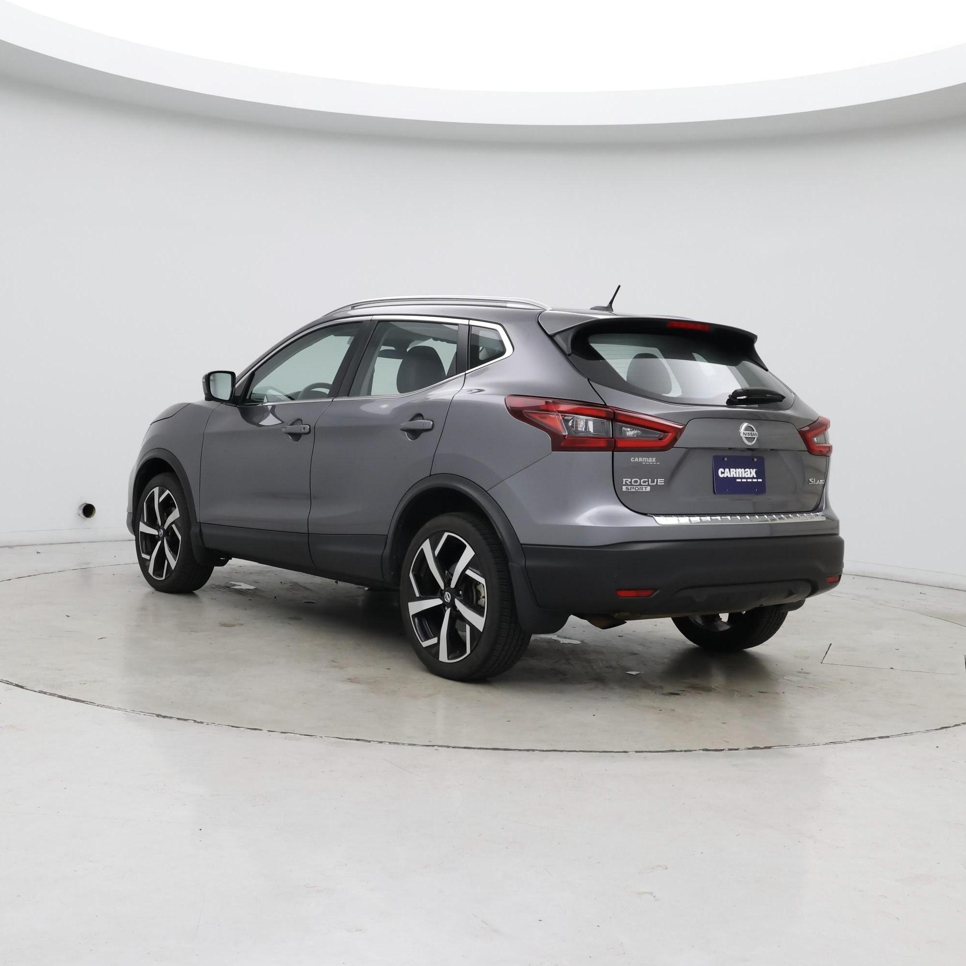 Thumbnail: 2022 Nissan Rogue Sport - 2