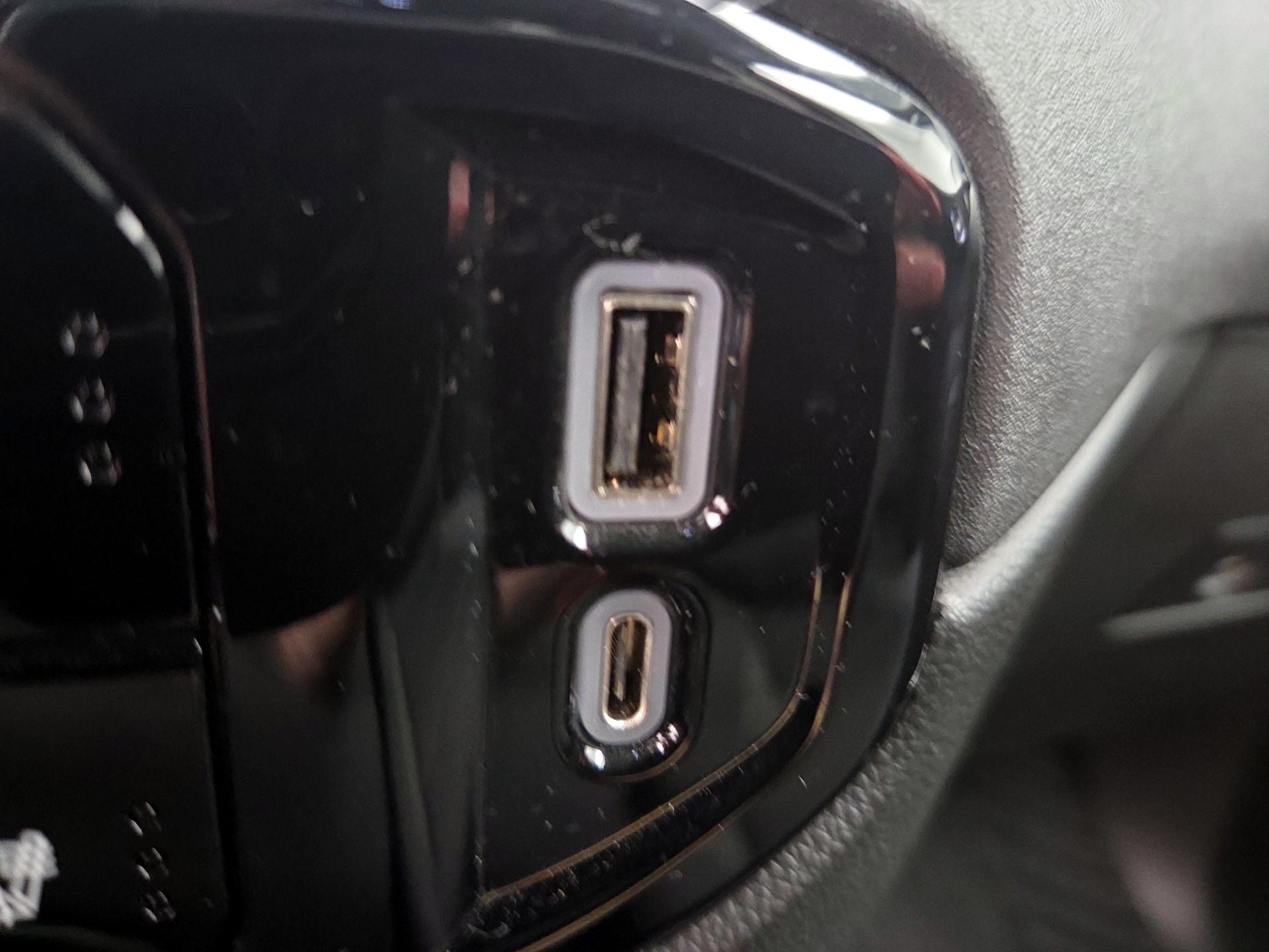 Thumbnail: 2022 Chevrolet Silverado 1500 - 19