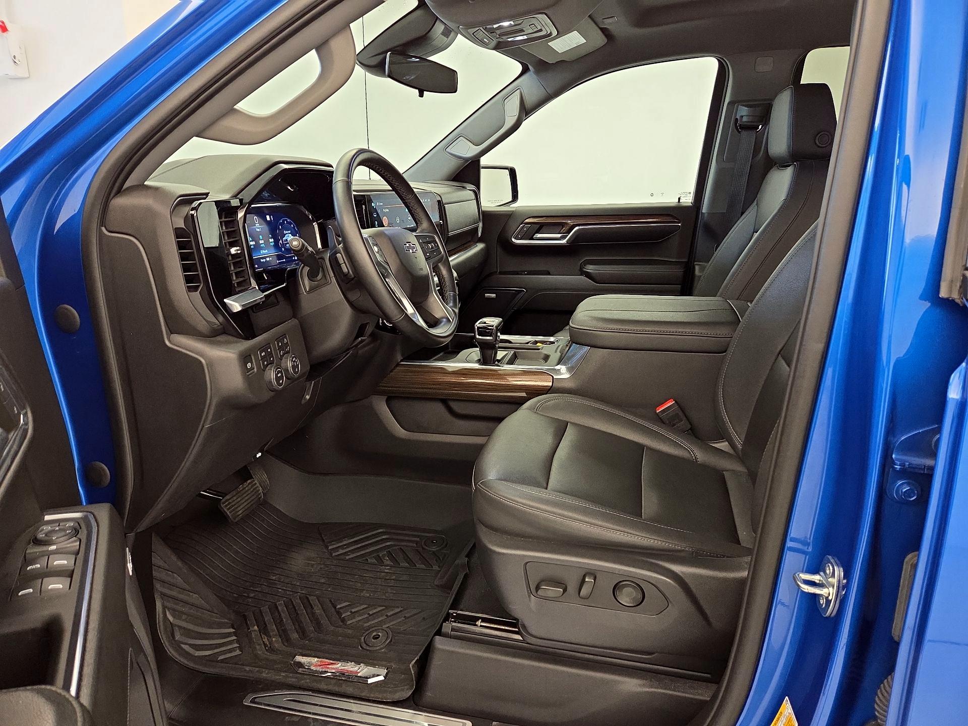 Thumbnail: 2023 Chevrolet Silverado 1500 - 11