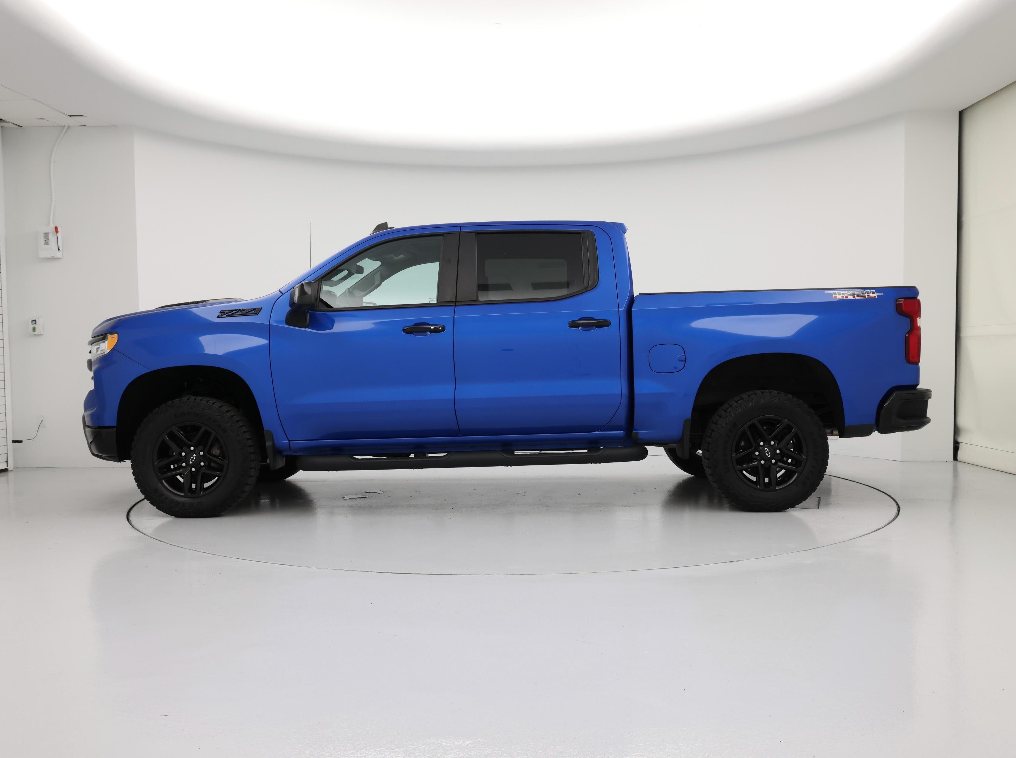Thumbnail: 2023 Chevrolet Silverado 1500 - 3