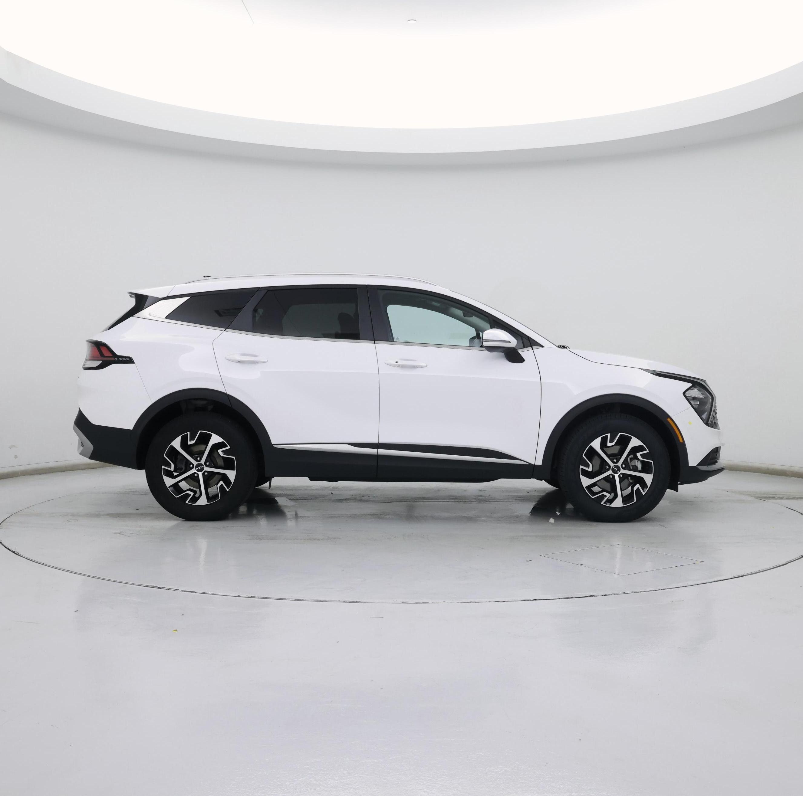 Thumbnail: 2023 Kia Sportage - 7