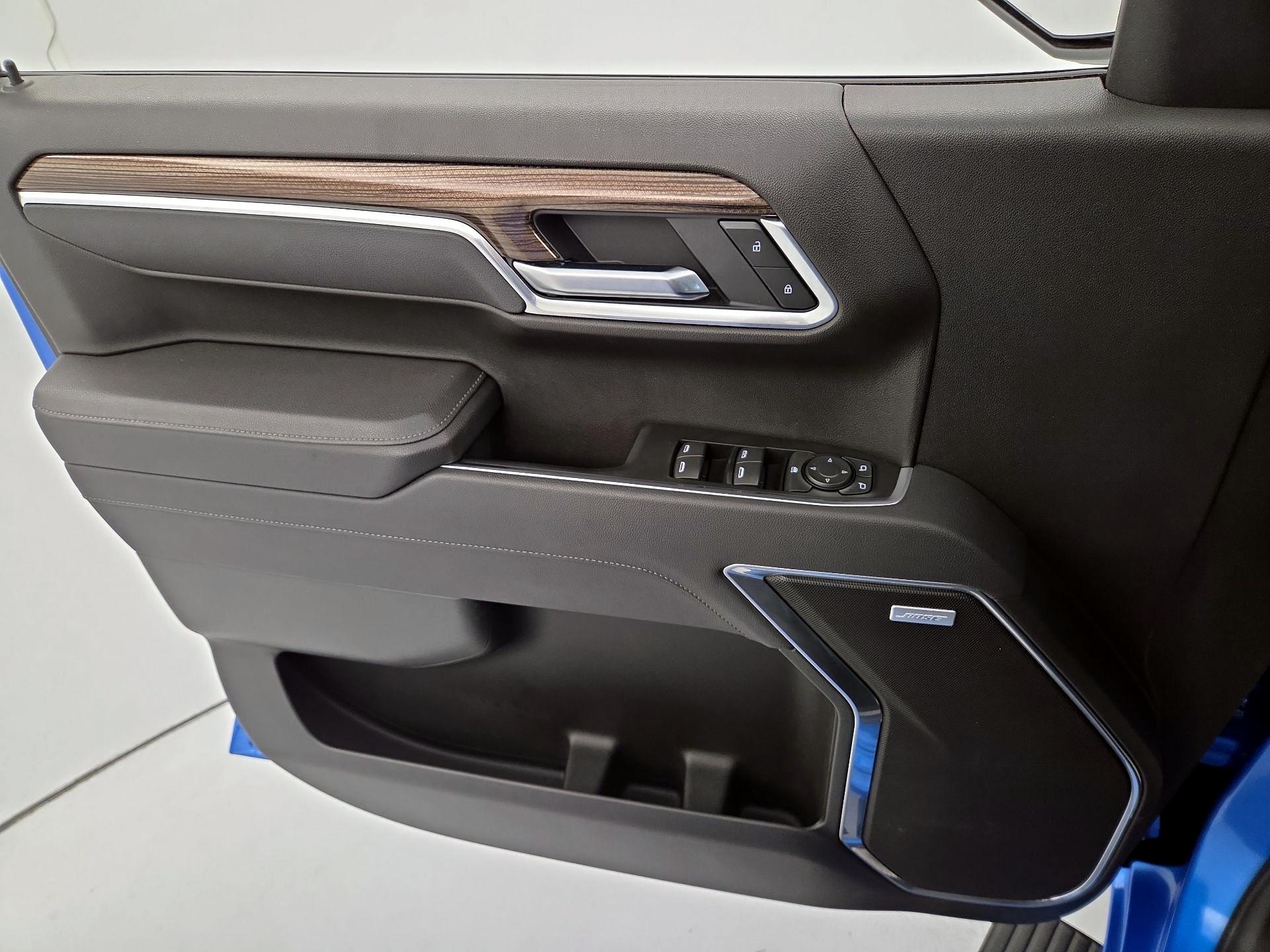 Thumbnail: 2025 Chevrolet Silverado 1500 - 12