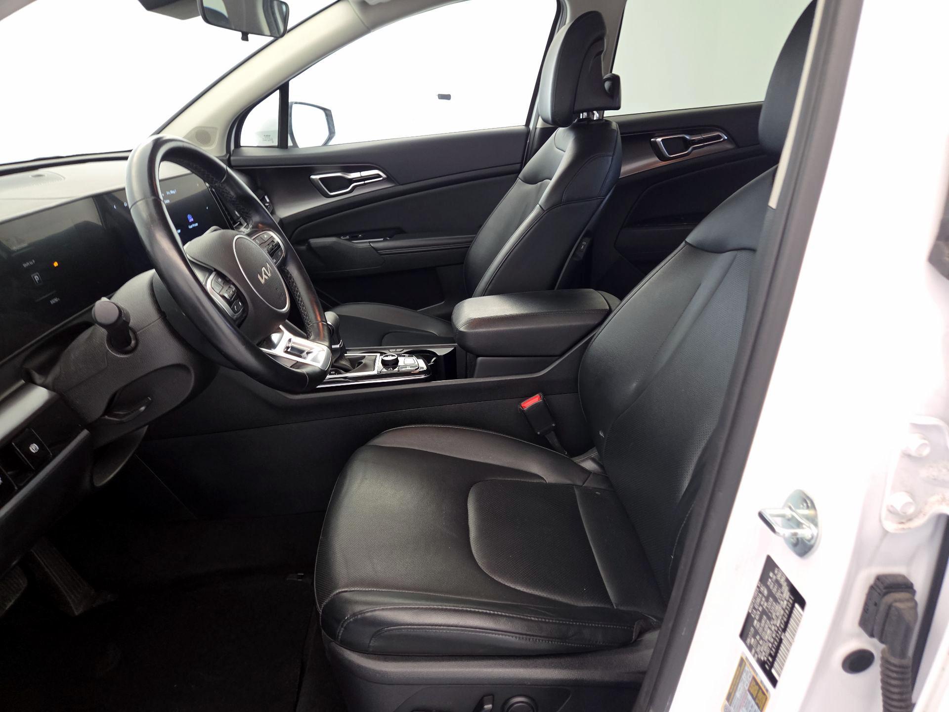 Thumbnail: 2023 Kia Sportage - 11