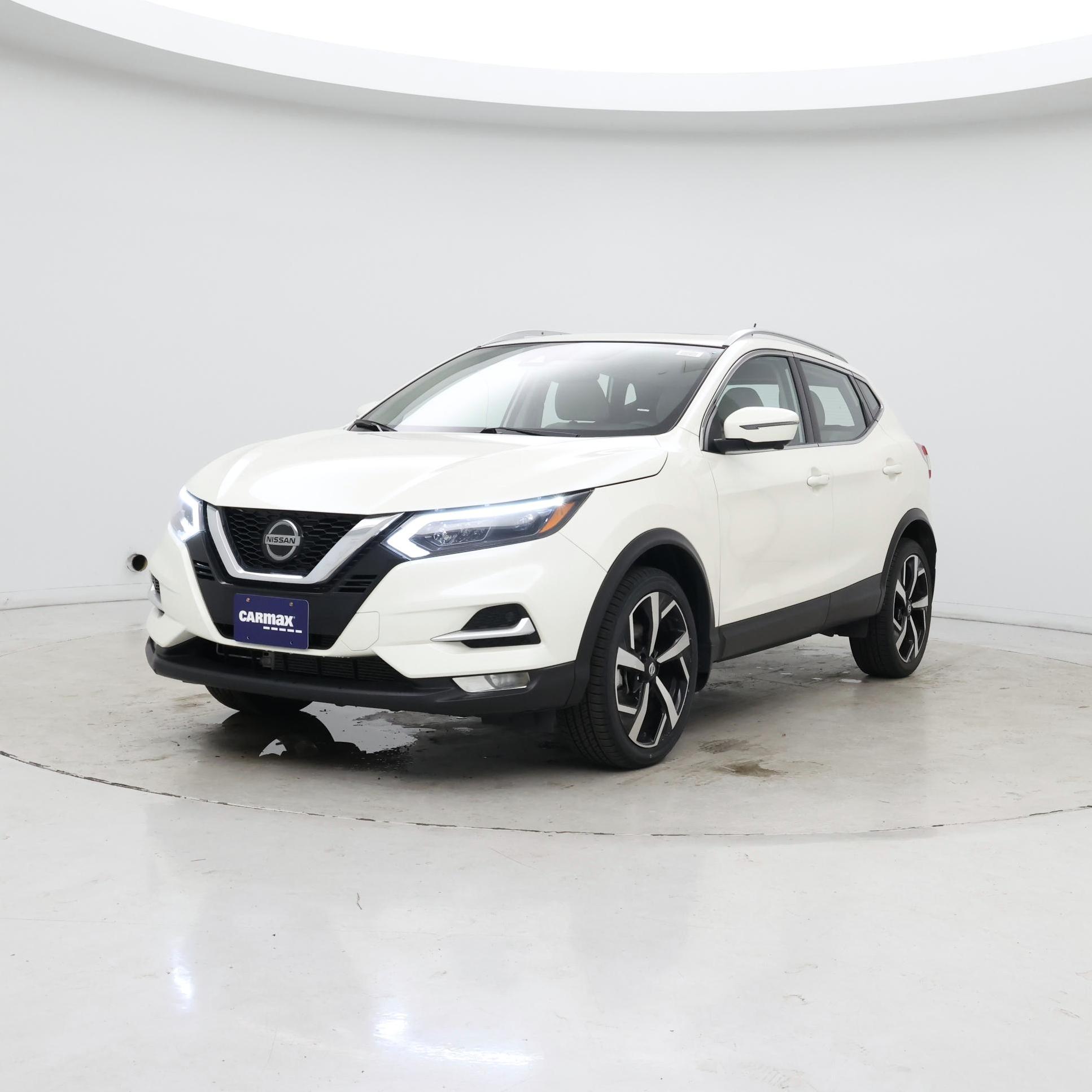 Thumbnail: 2022 Nissan Rogue Sport - 4