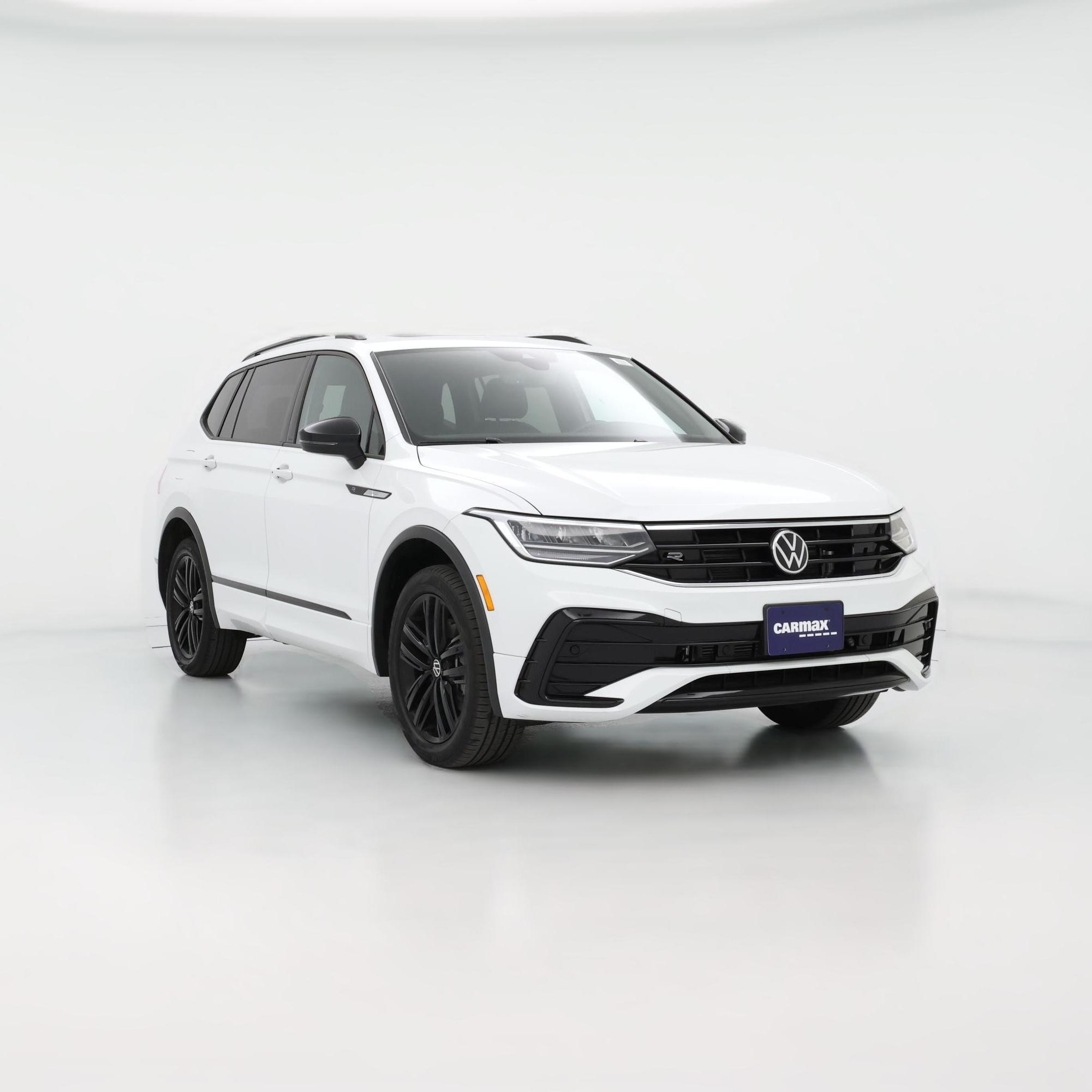 Thumbnail: 2022 Volkswagen Tiguan - 1