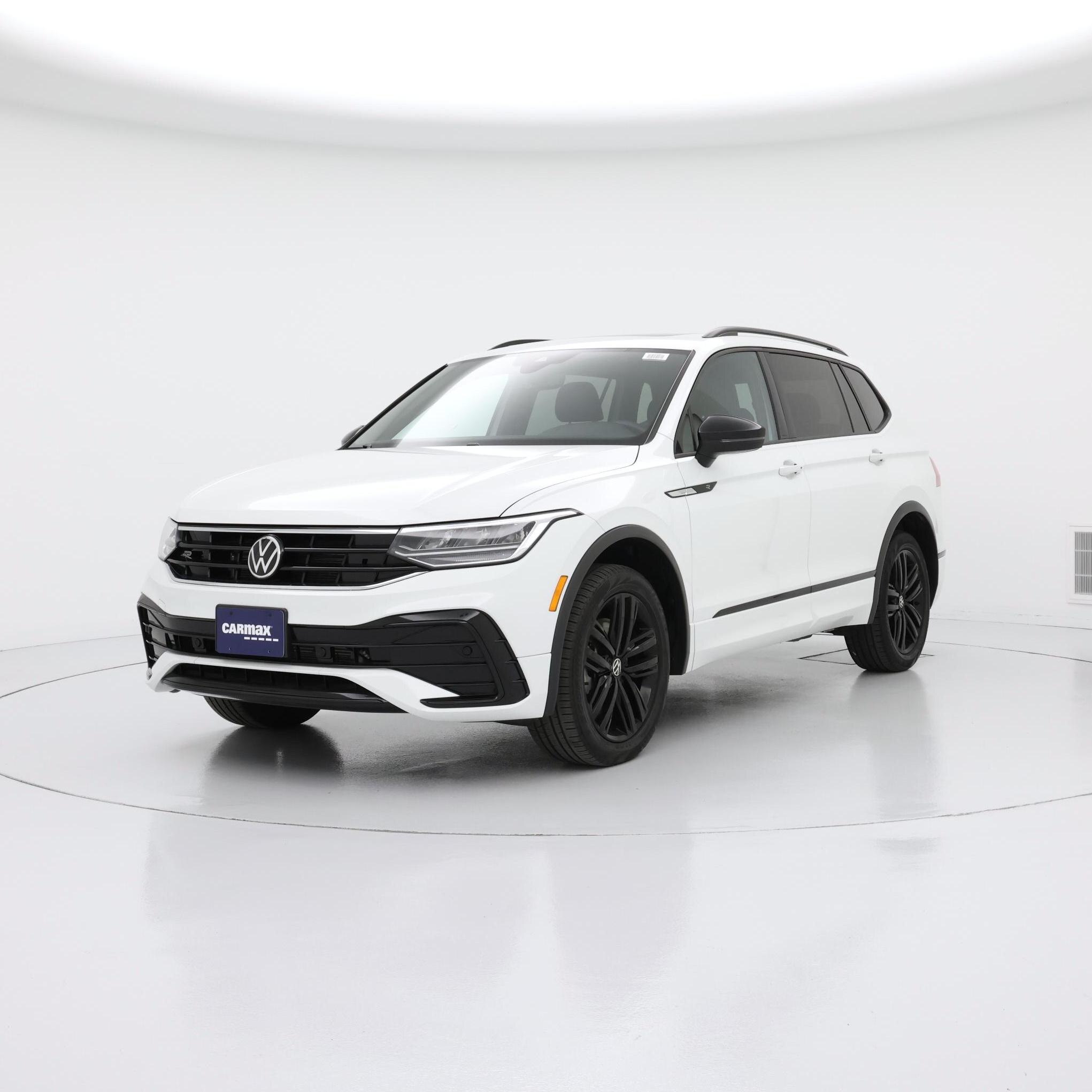 Thumbnail: 2022 Volkswagen Tiguan - 4